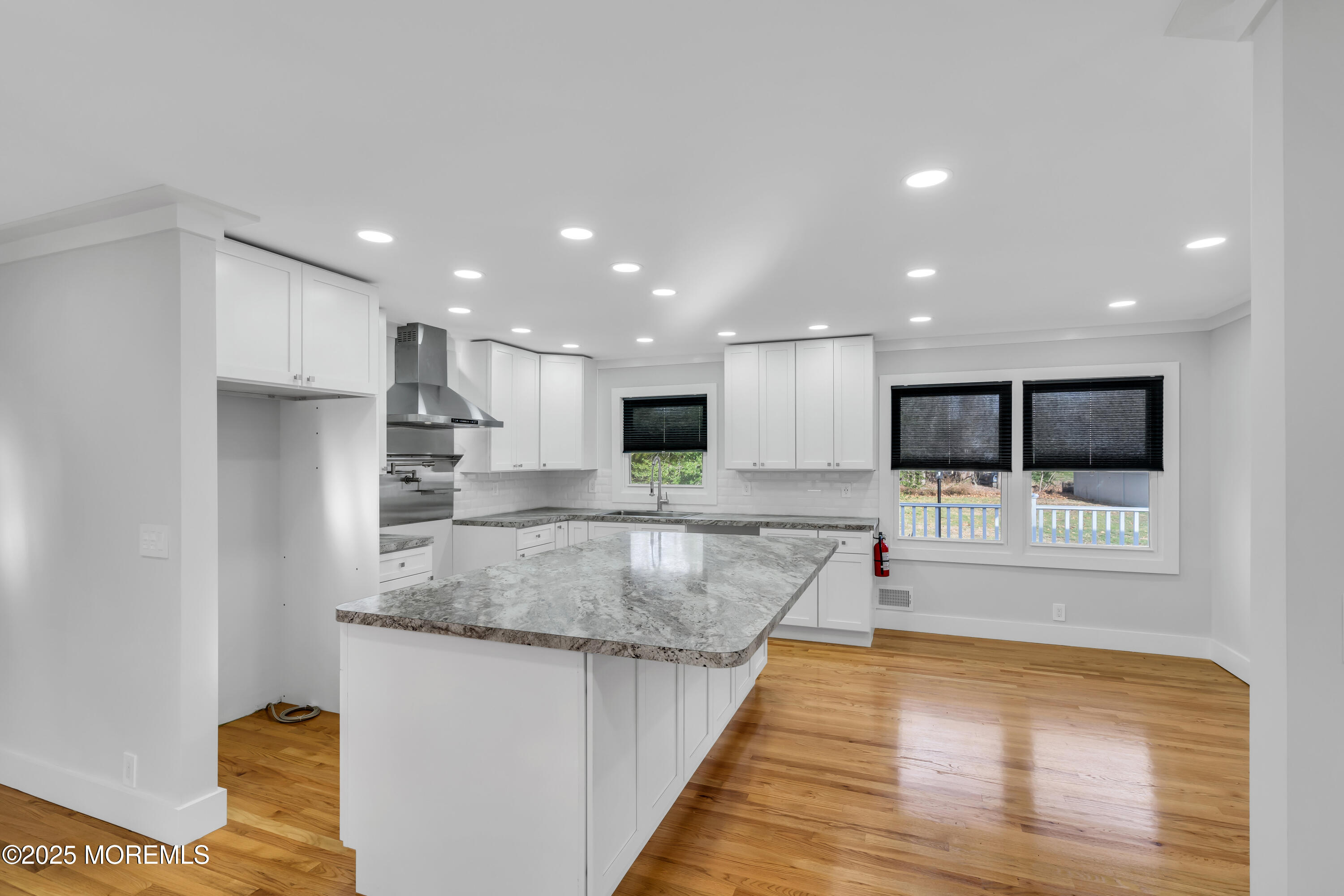 142 Freehold Road, Manalapan, New Jersey image 9