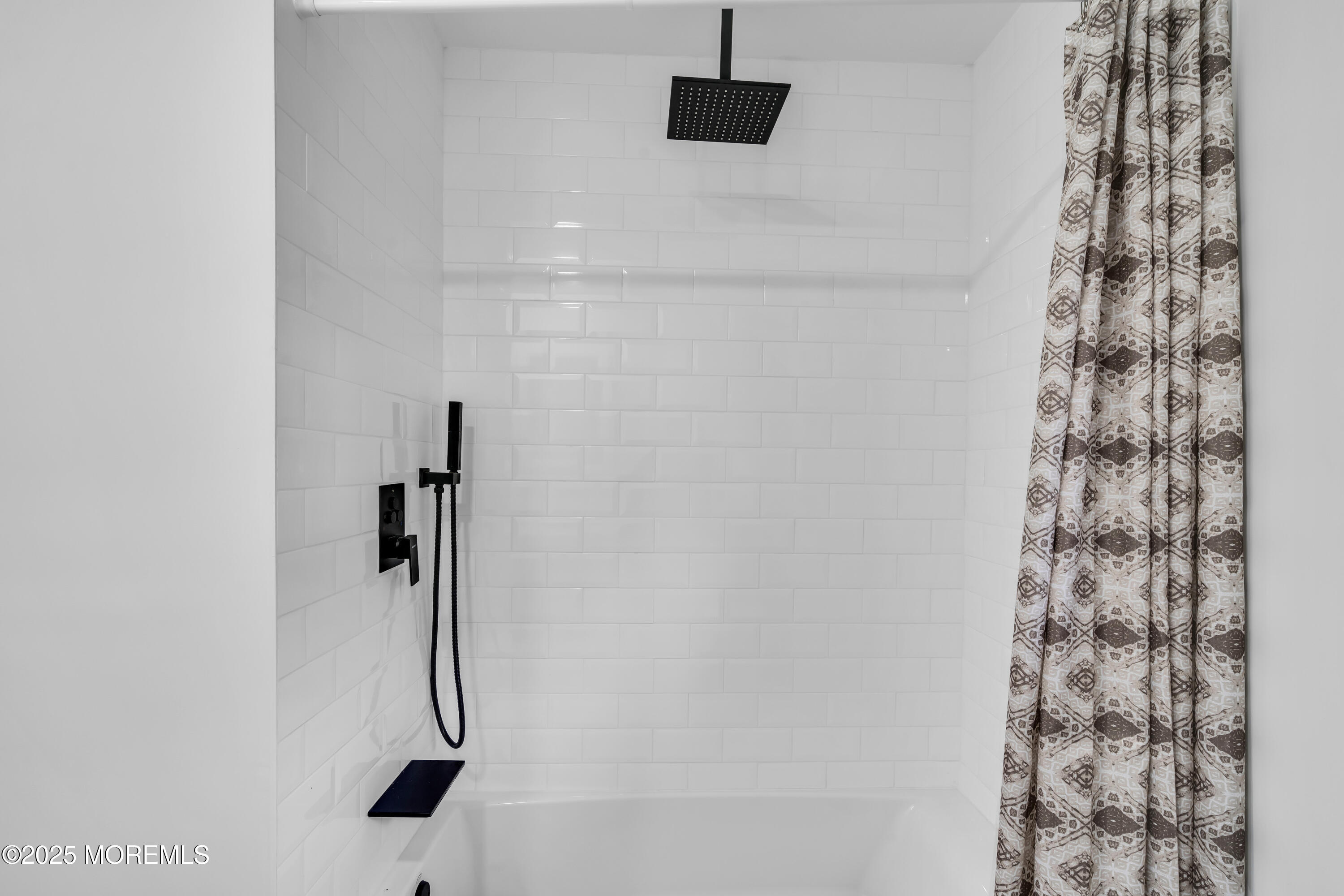 142 Freehold Road, Manalapan, New Jersey image 27