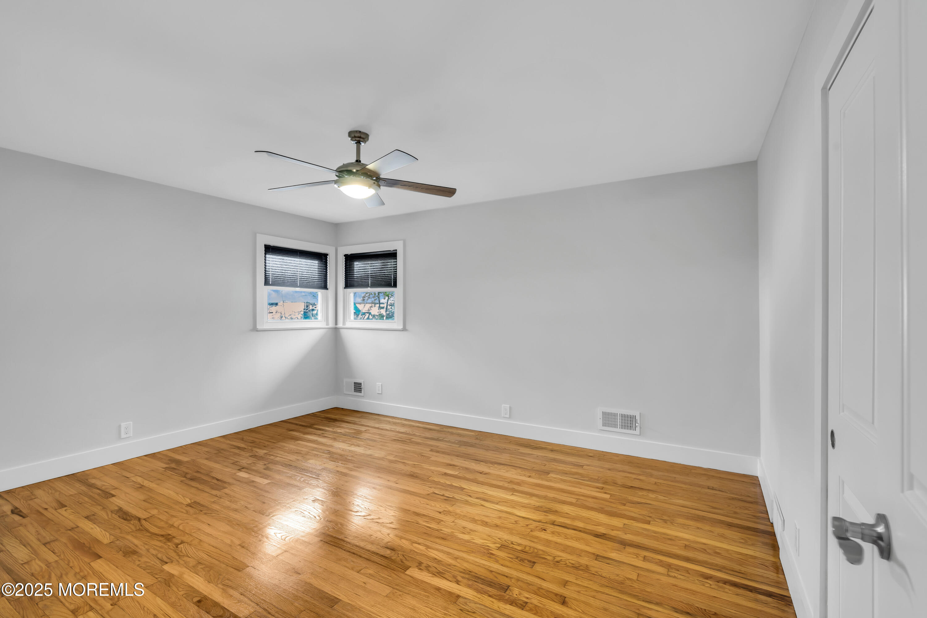 142 Freehold Road, Manalapan, New Jersey image 28