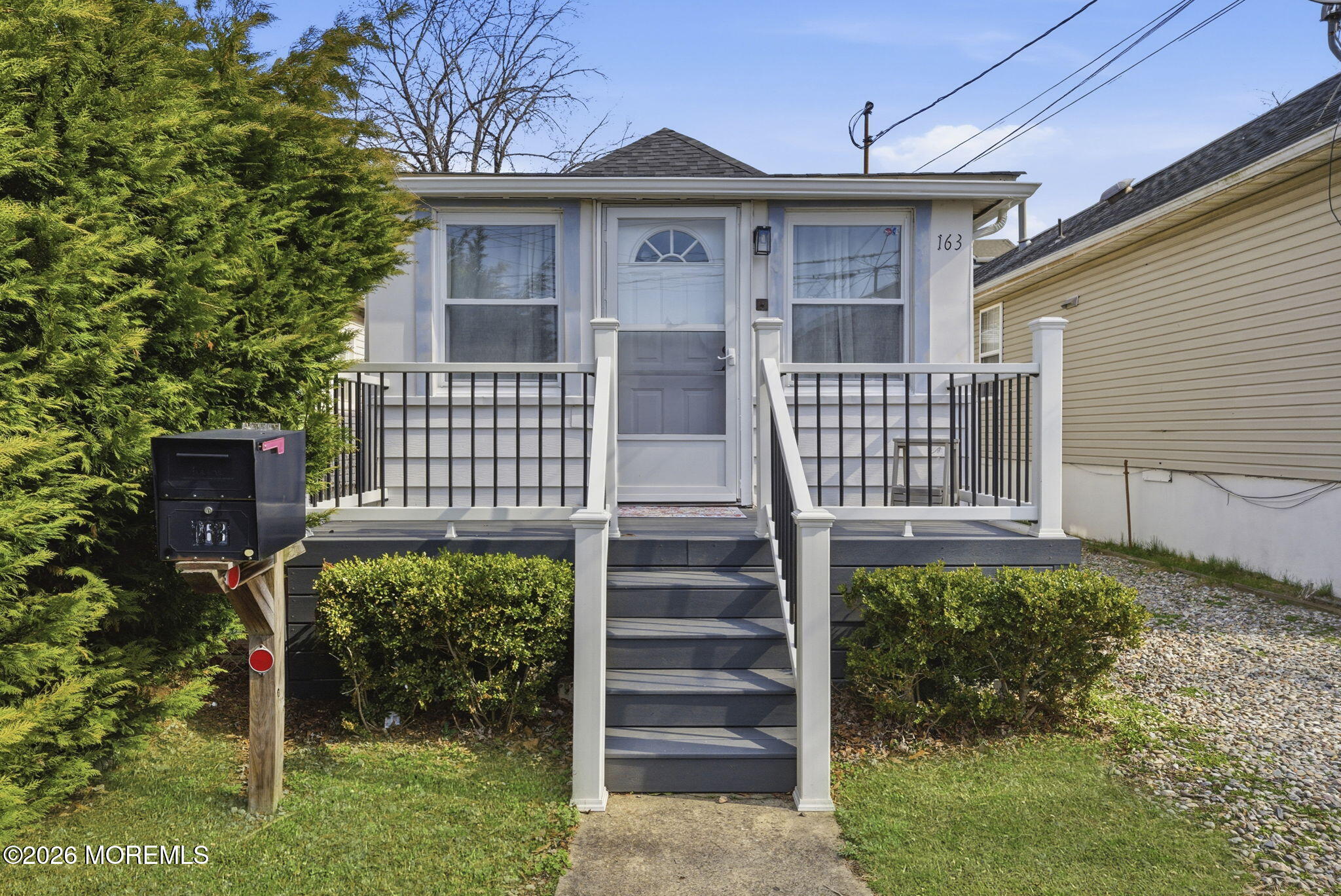 163 Seabreeze Avenue