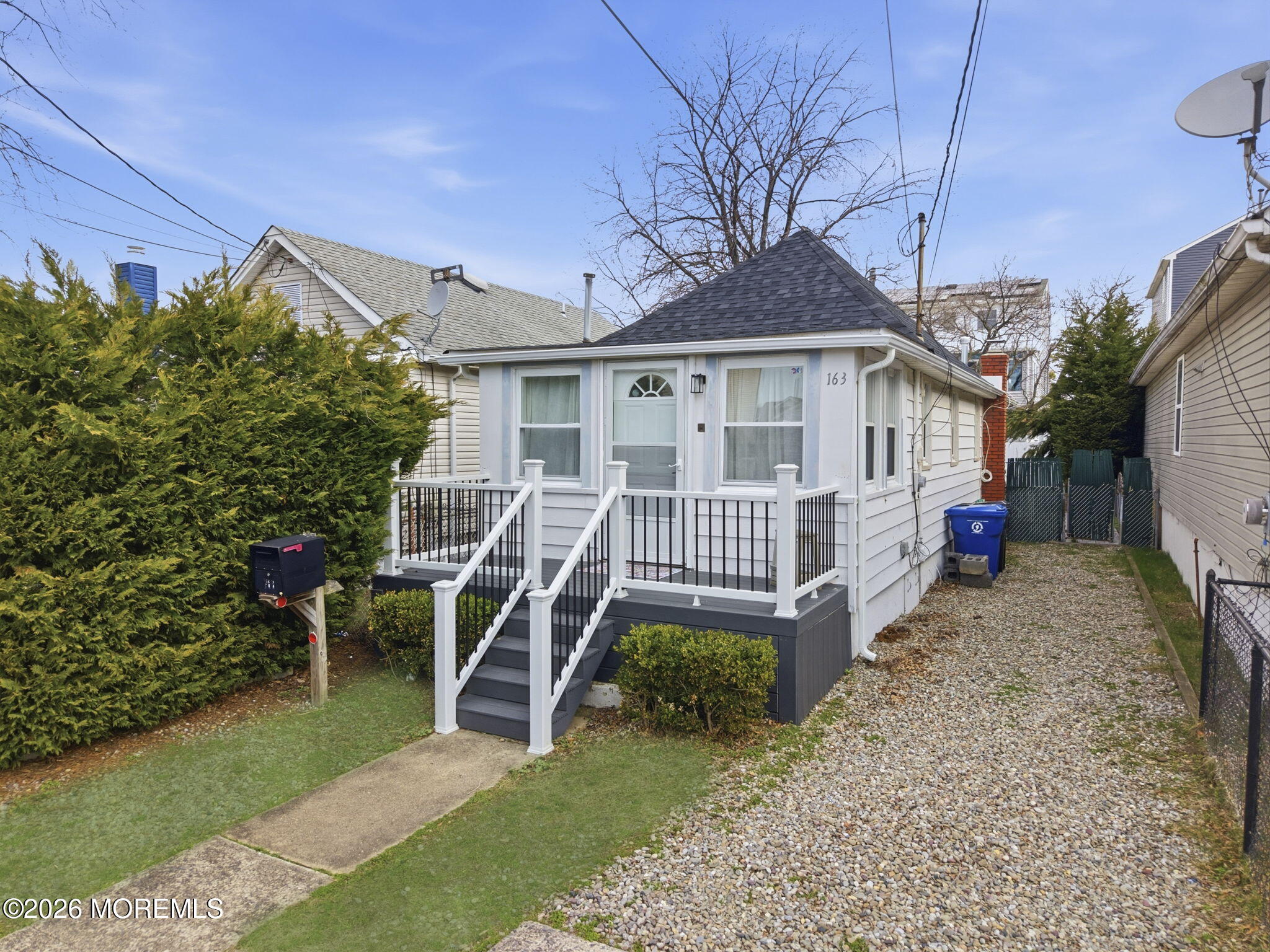 163 Seabreeze Avenue