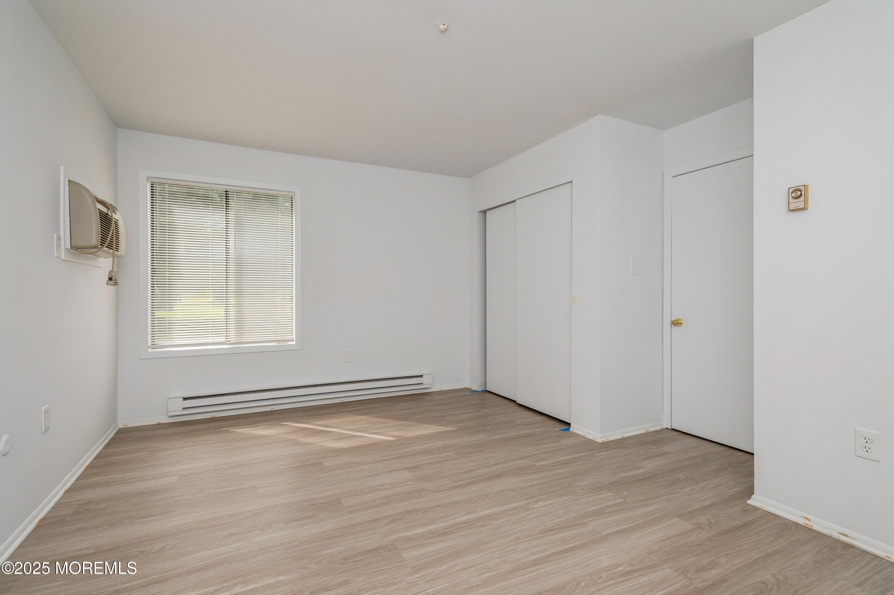58 Amberly Drive #E, Manalapan, New Jersey image 15