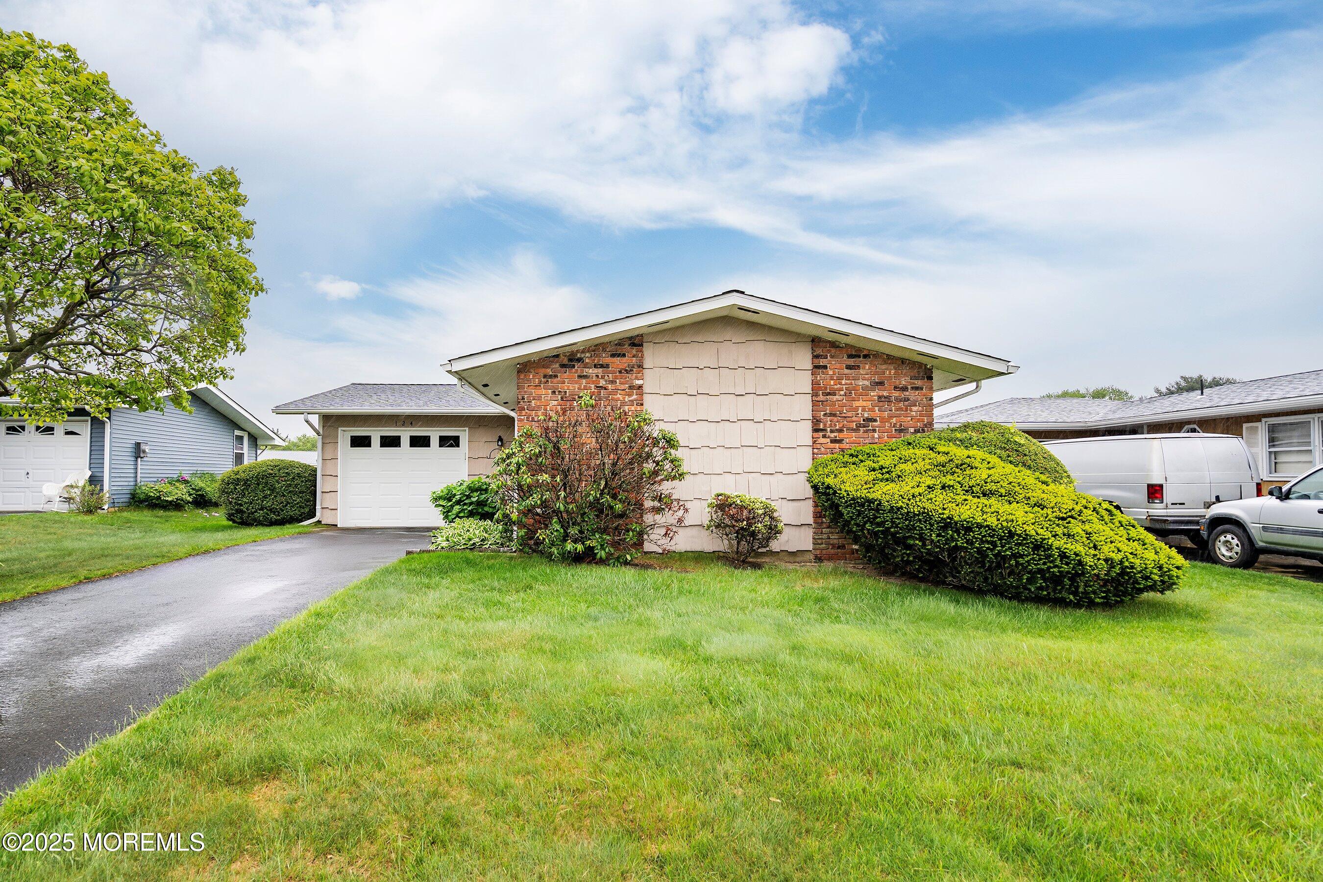 124 Blake Circle, Brick, New Jersey image 2