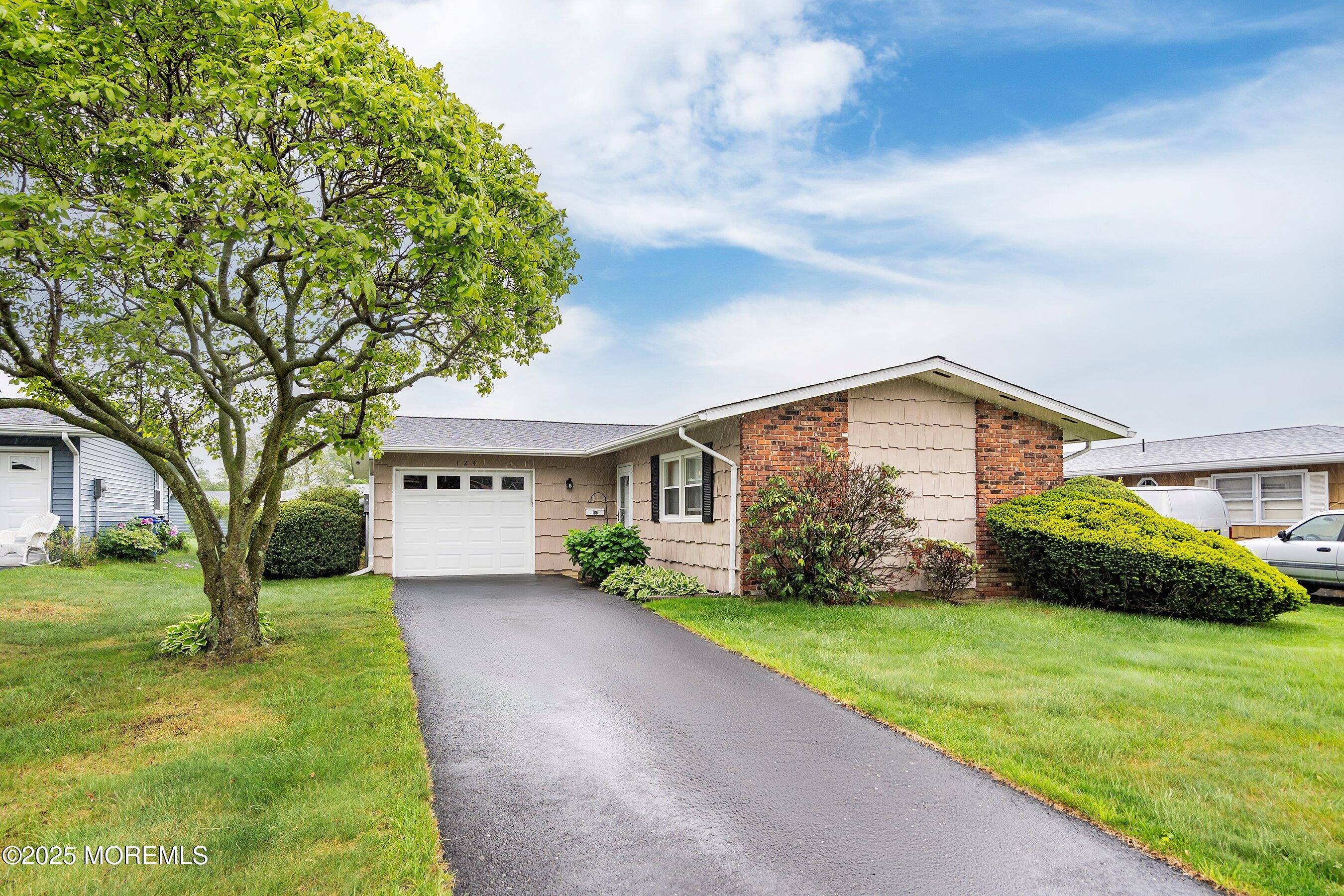 124 Blake Circle, Brick, New Jersey image 1