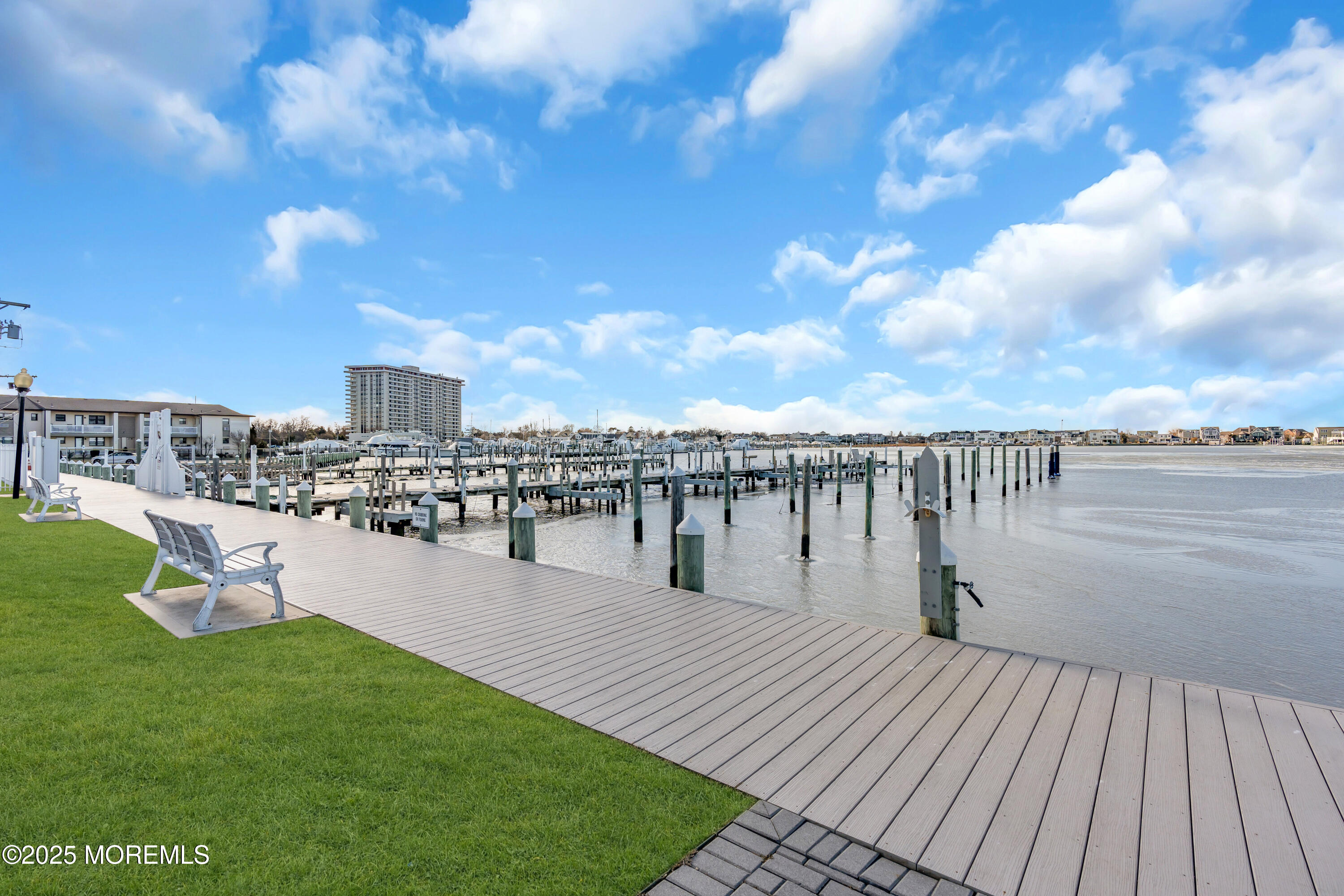 98 Wharfside Drive, Monmouth Beach, New Jersey image 1