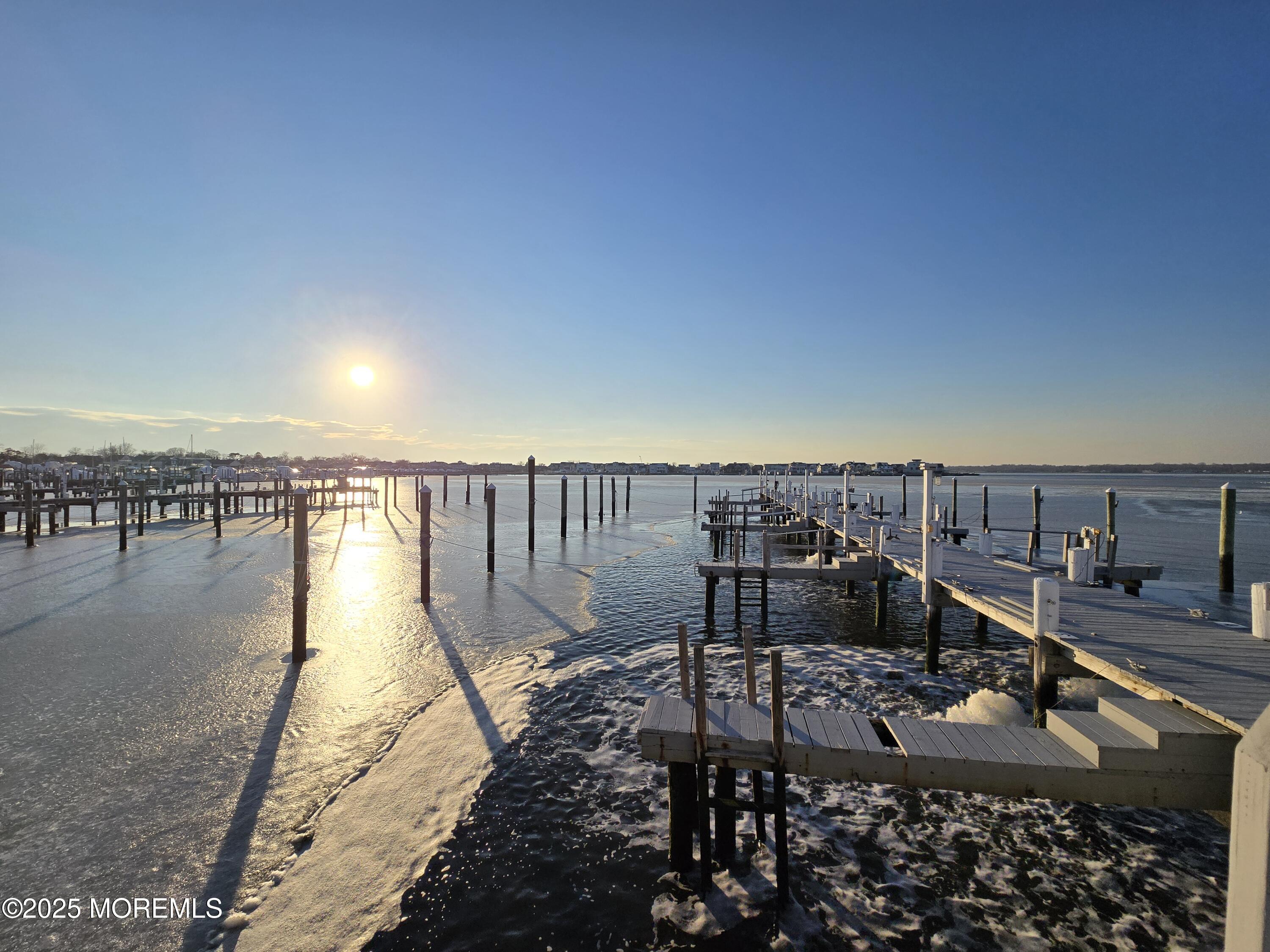 98 Wharfside Drive, Monmouth Beach, New Jersey image 31