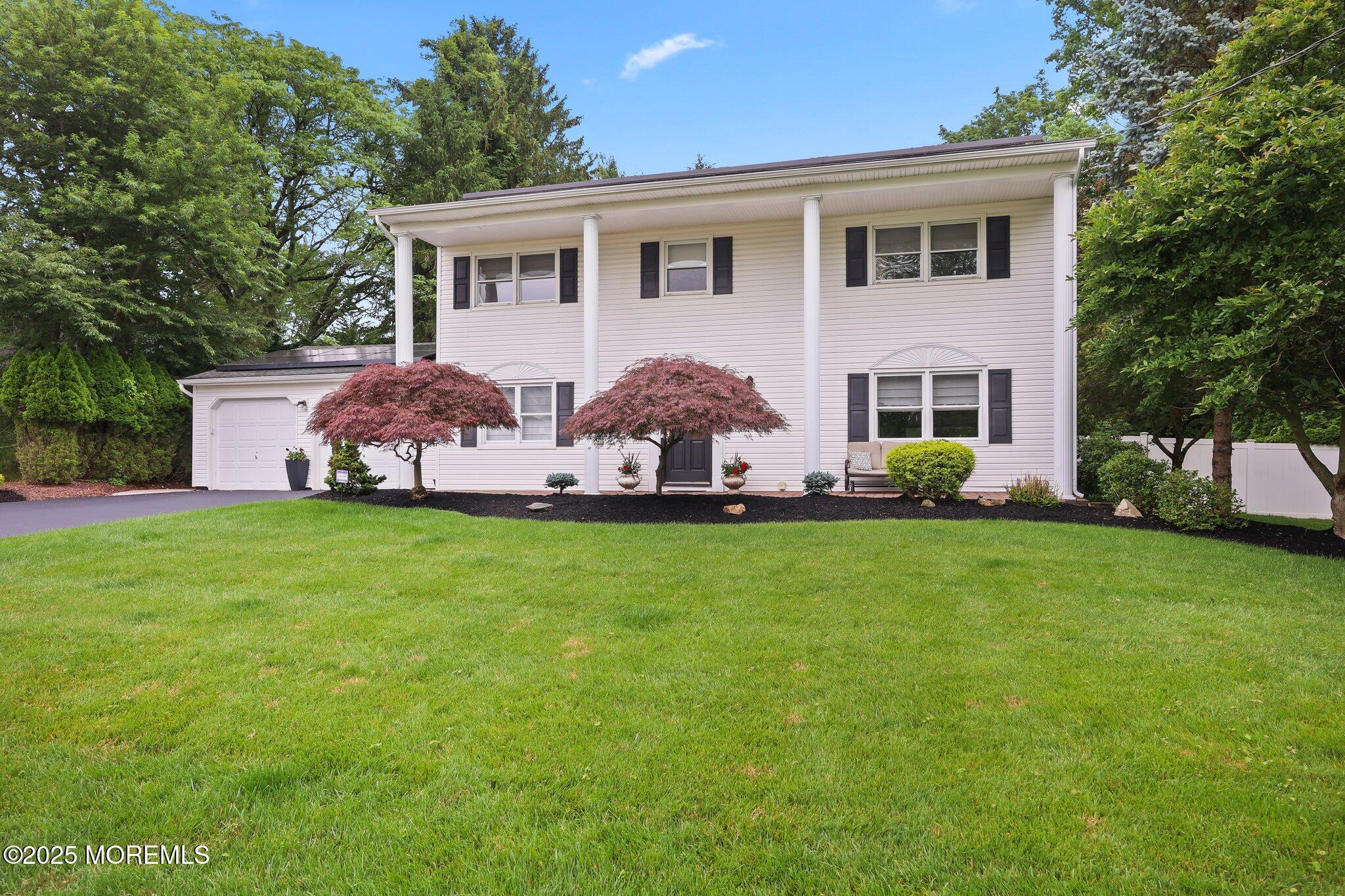 4 Lake Louise Road