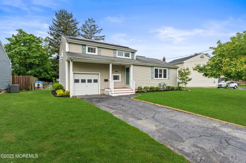 183 Crestview Drive Middletown NJ 07748