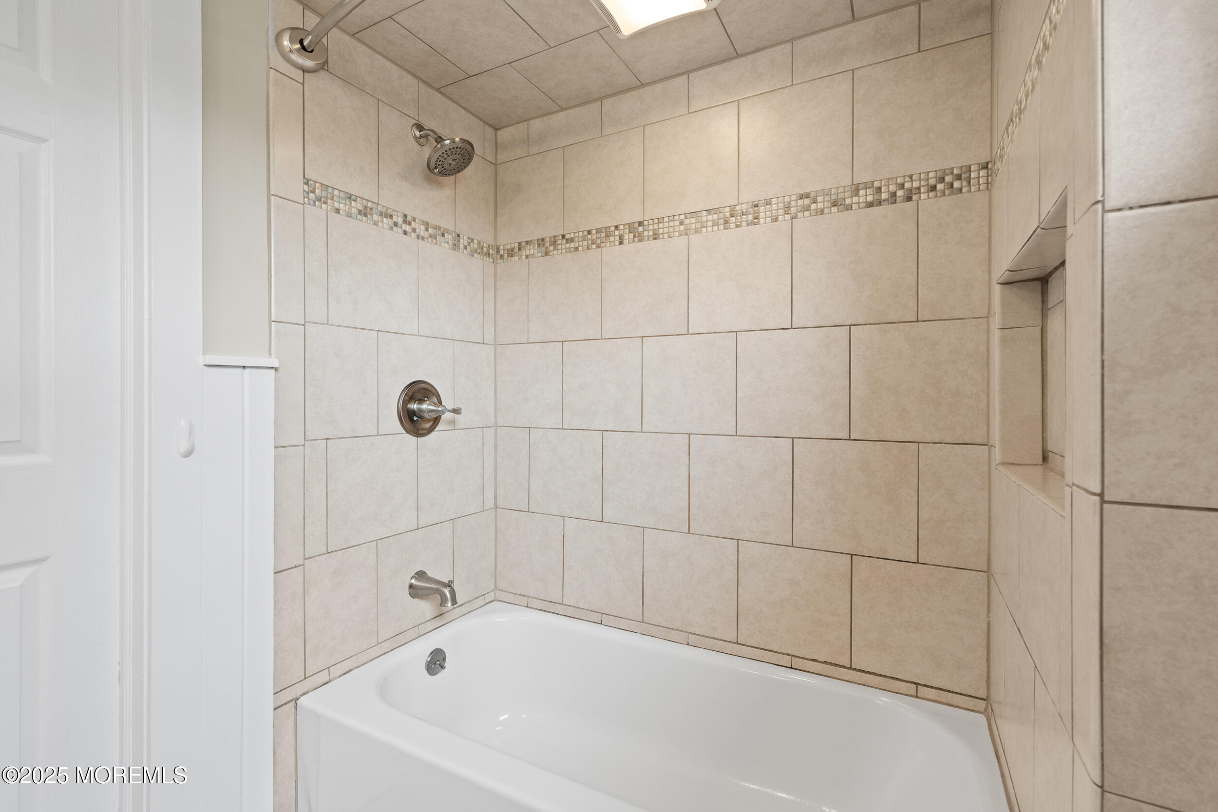 183 Crestview Drive, Middletown, New Jersey image 20