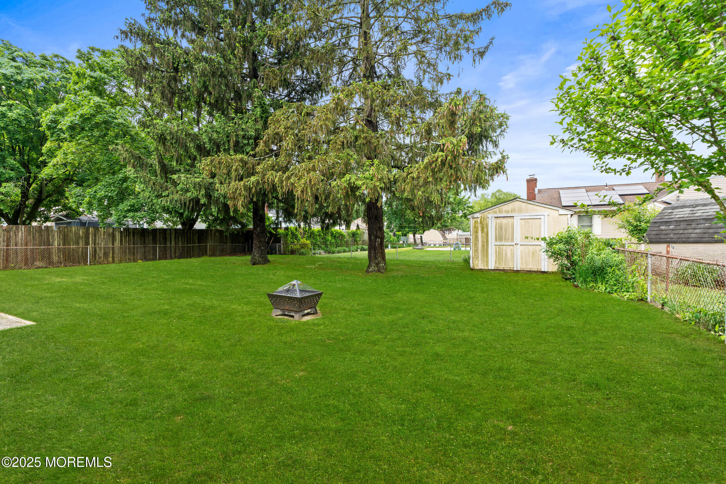 183 Crestview Drive, Middletown, New Jersey image 25