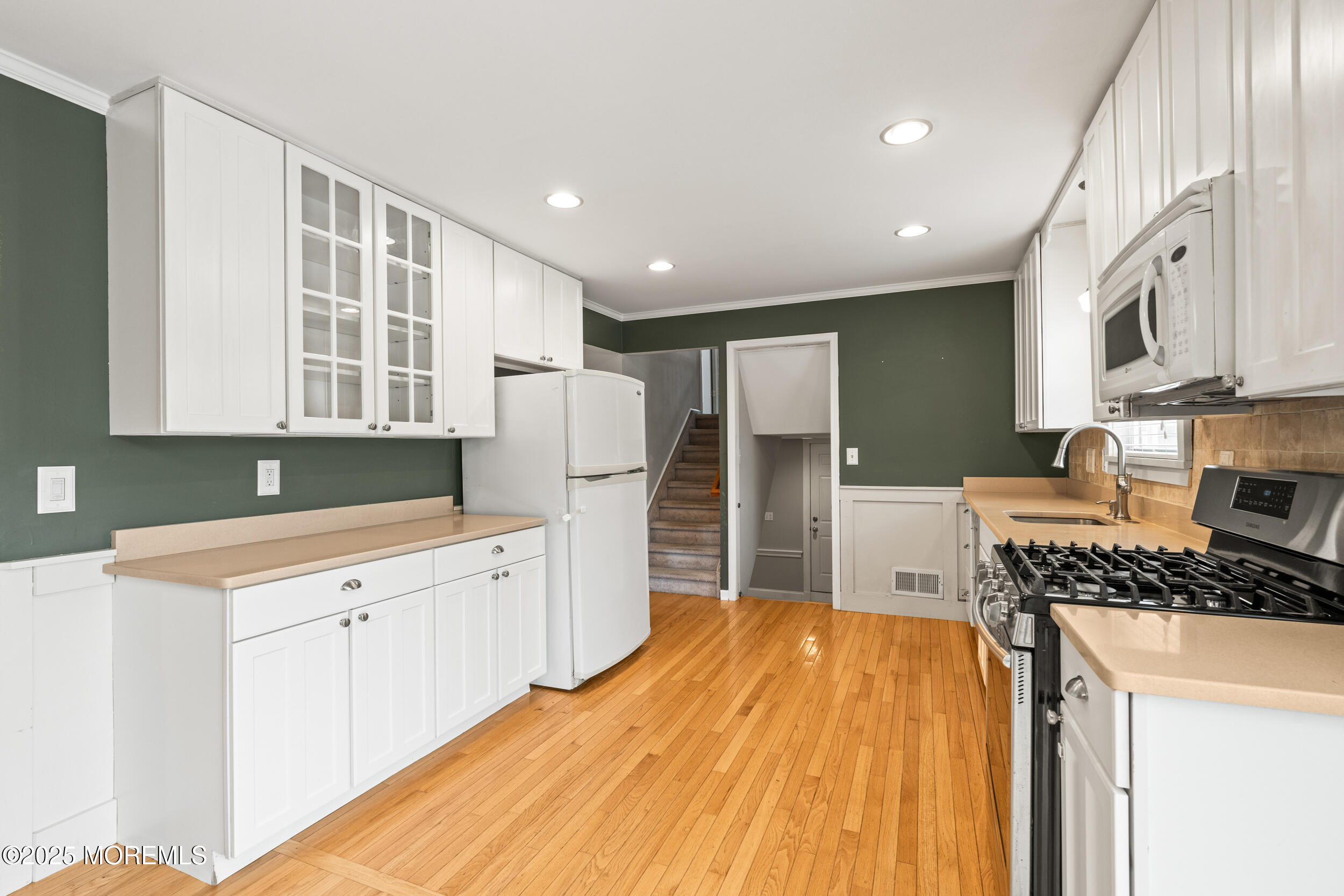 183 Crestview Drive, Middletown, New Jersey image 7
