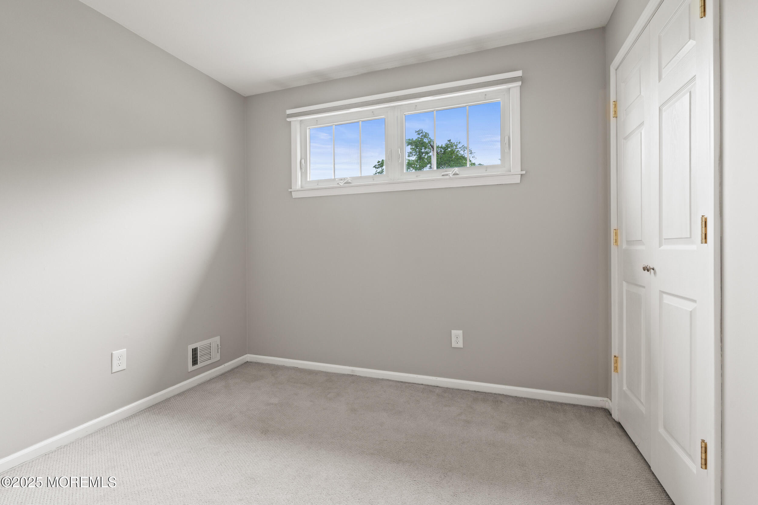 183 Crestview Drive, Middletown, New Jersey image 17