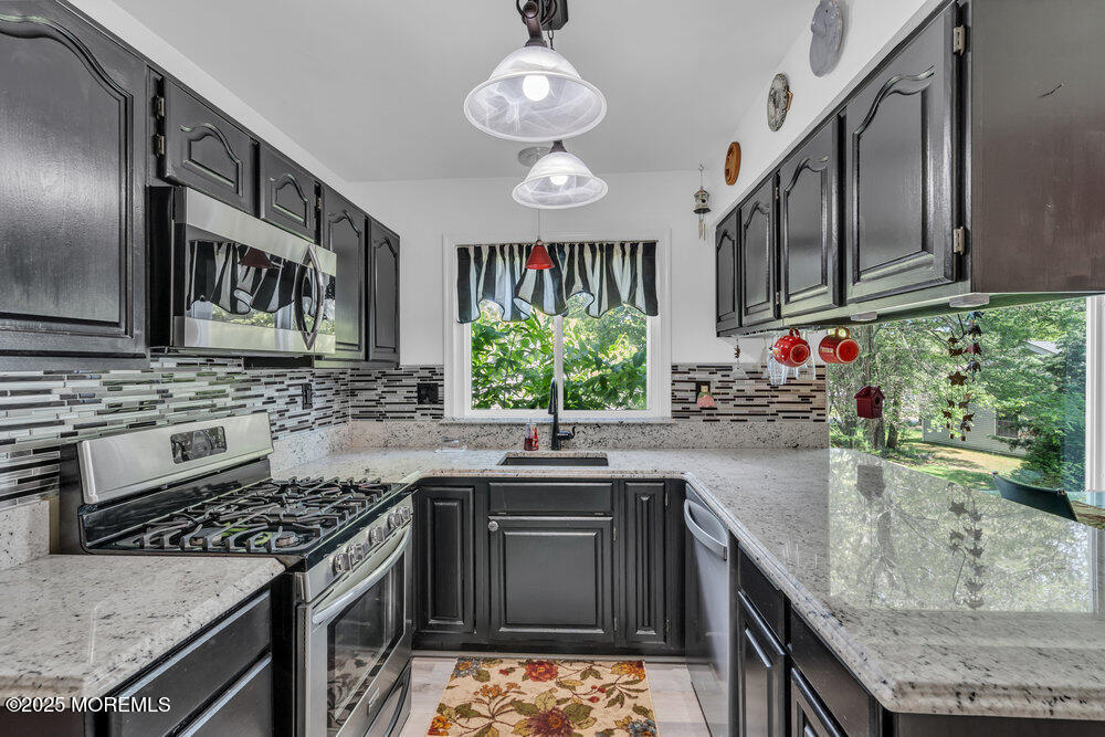1515 Cloverdale Court