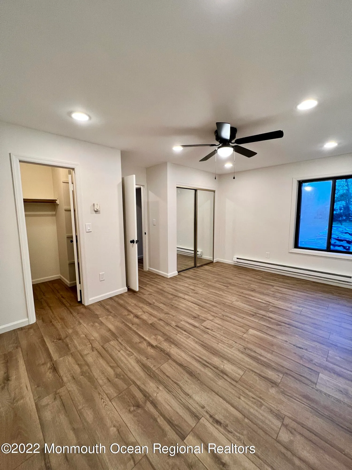 Manalapan, New Jersey 07726, United States, 2 Bedrooms Bedrooms, ,1 BathroomBathrooms,Residential,Active,94328