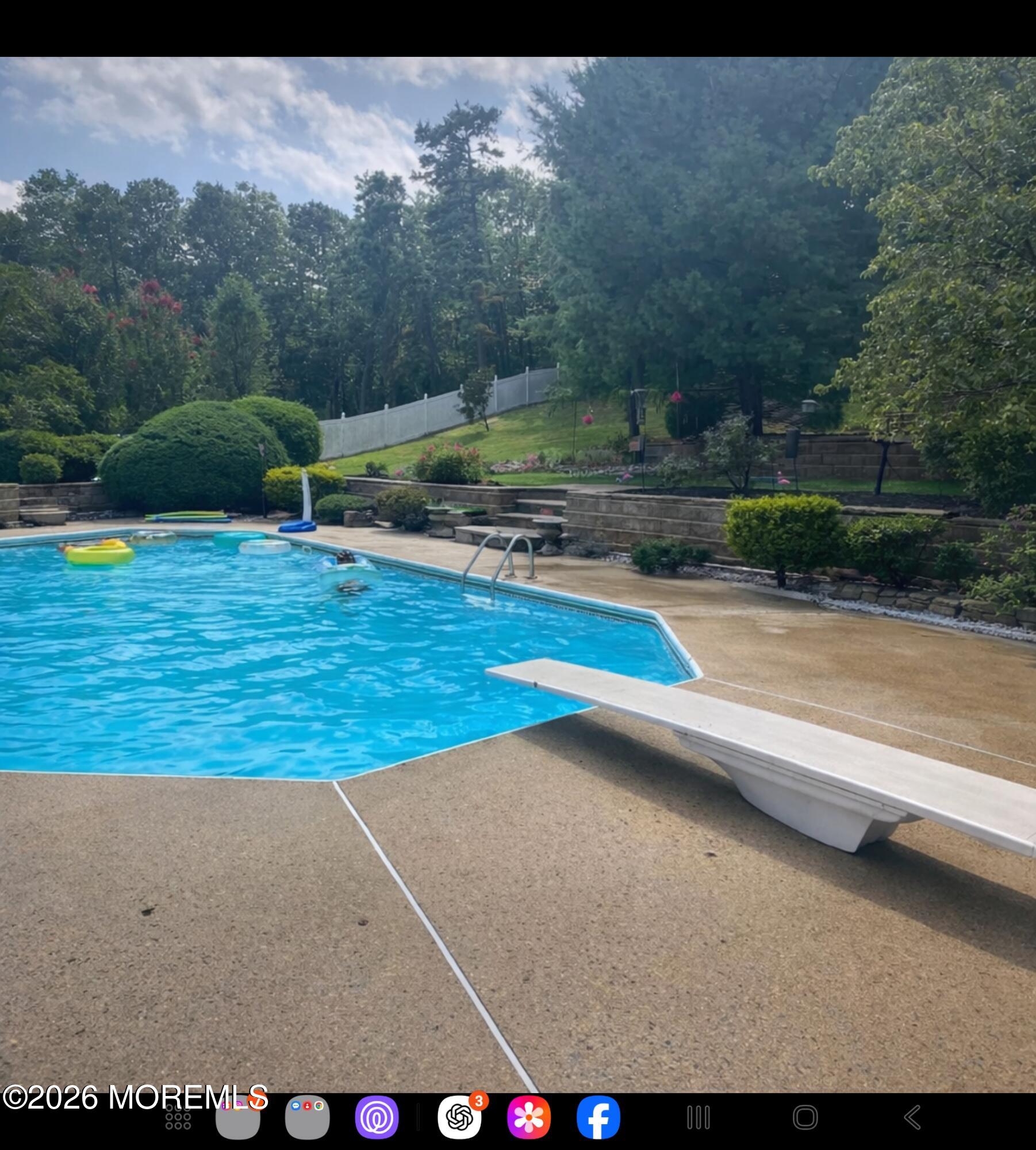 302 E Bird Village Road