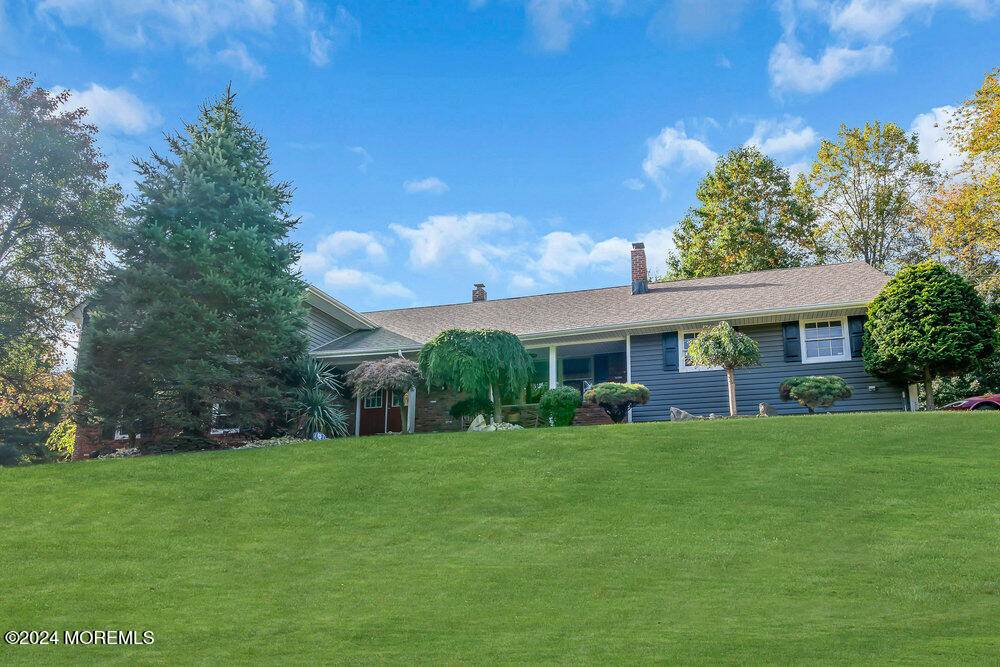 3 Georjean Drive, Holmdel, New Jersey image 2