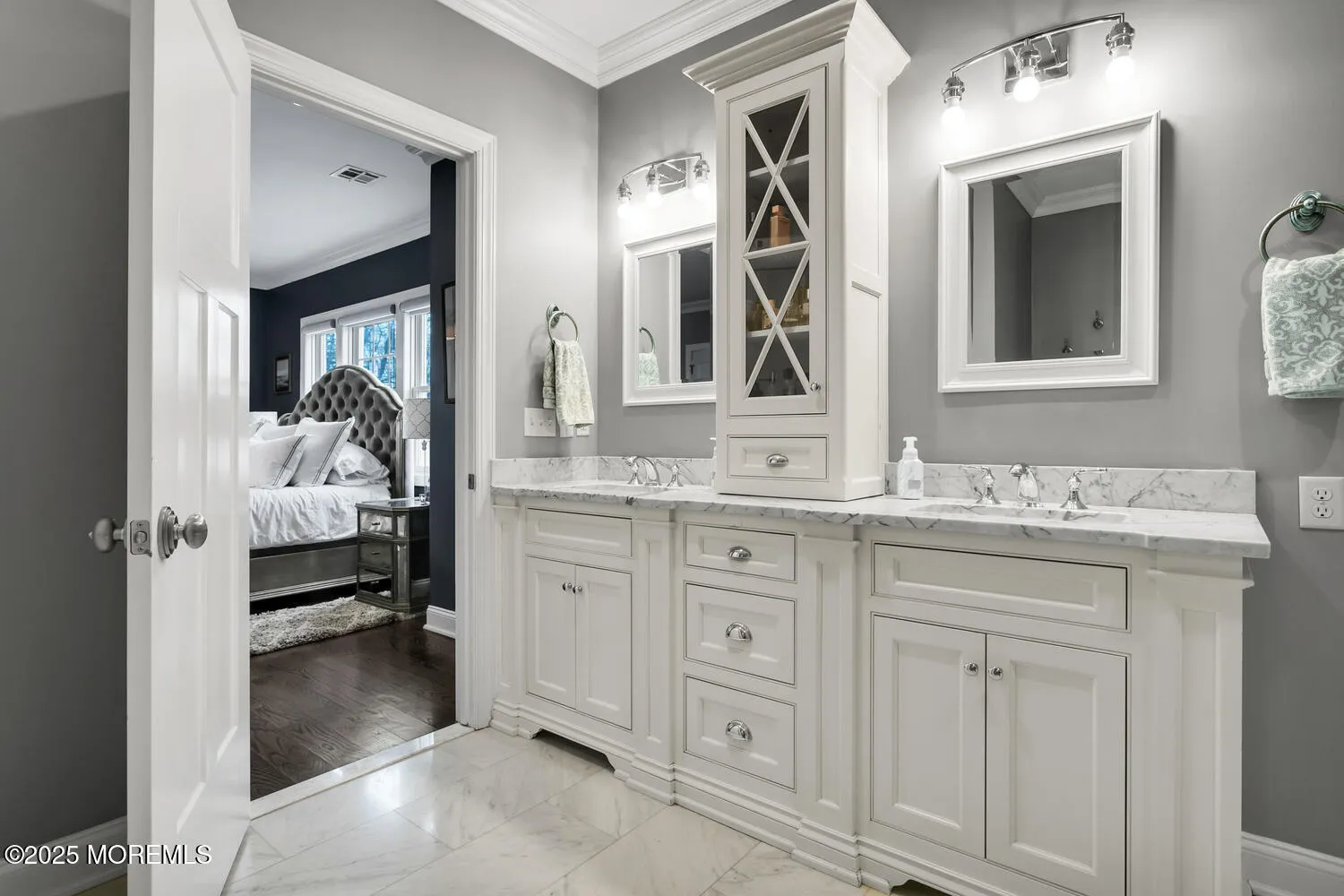 Rumson, New Jersey 07760, United States, 5 Bedrooms Bedrooms, ,5 BathroomsBathrooms,Residential,Active,94614