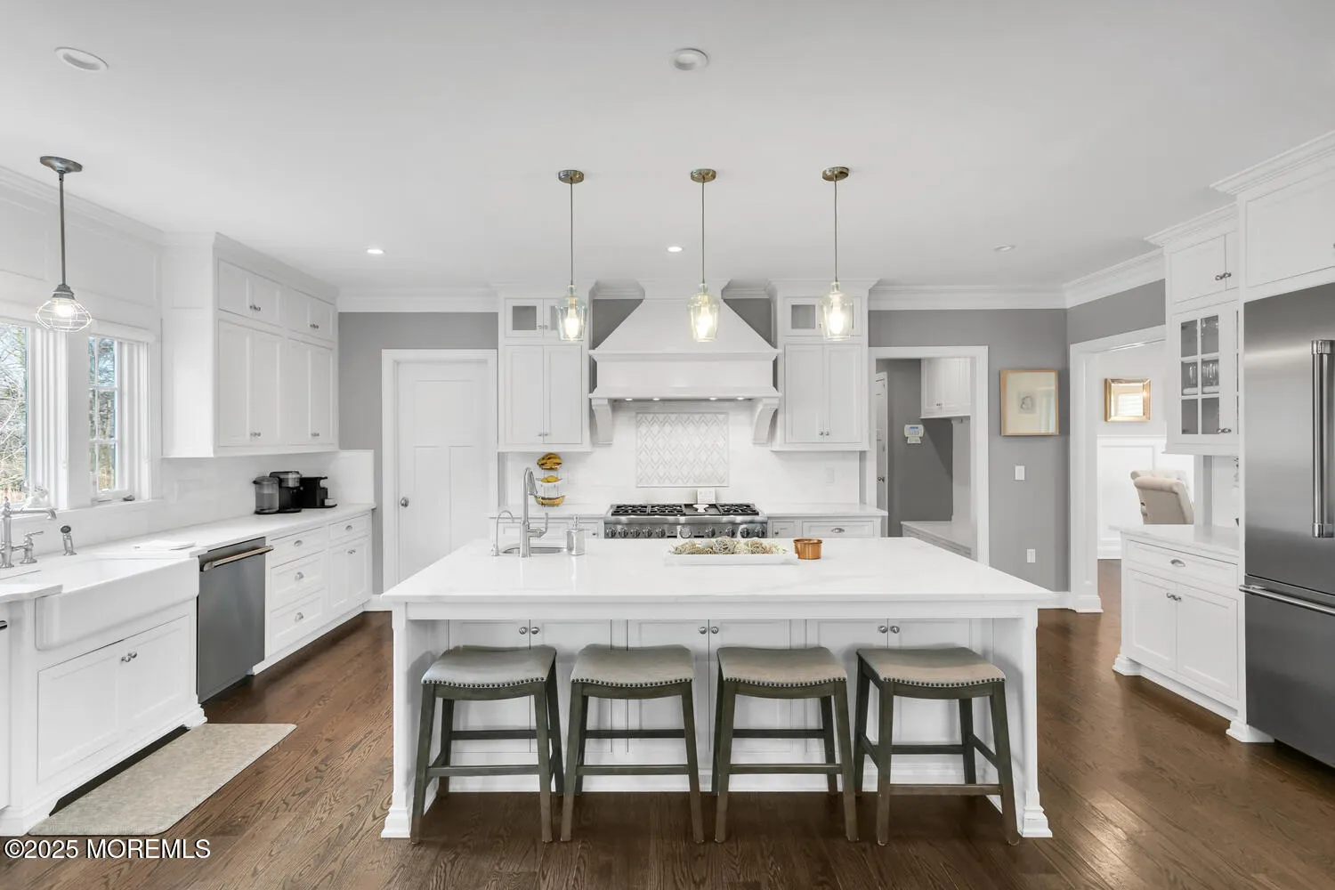 Rumson, New Jersey 07760, United States, 5 Bedrooms Bedrooms, ,5 BathroomsBathrooms,Residential,Active,94614