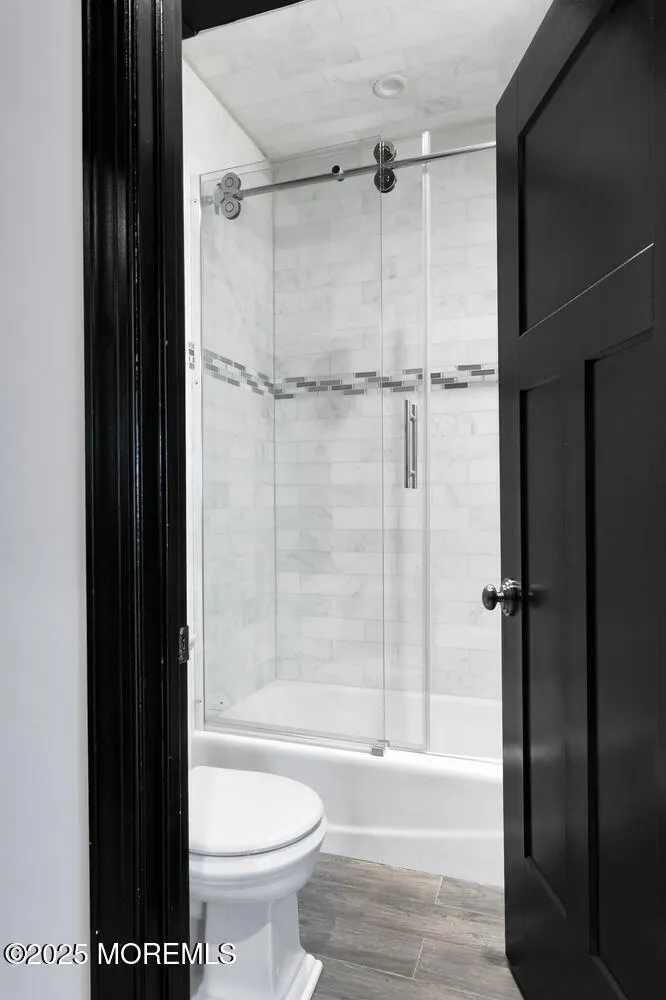 Rumson, New Jersey 07760, United States, 5 Bedrooms Bedrooms, ,5 BathroomsBathrooms,Residential,Active,94614