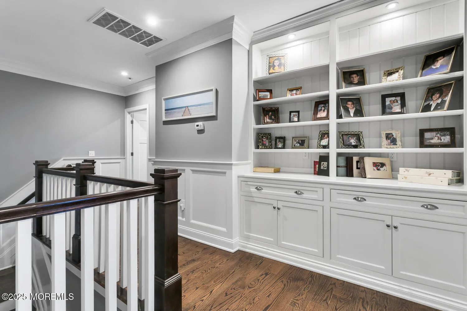 Rumson, New Jersey 07760, United States, 5 Bedrooms Bedrooms, ,5 BathroomsBathrooms,Residential,Active,94614