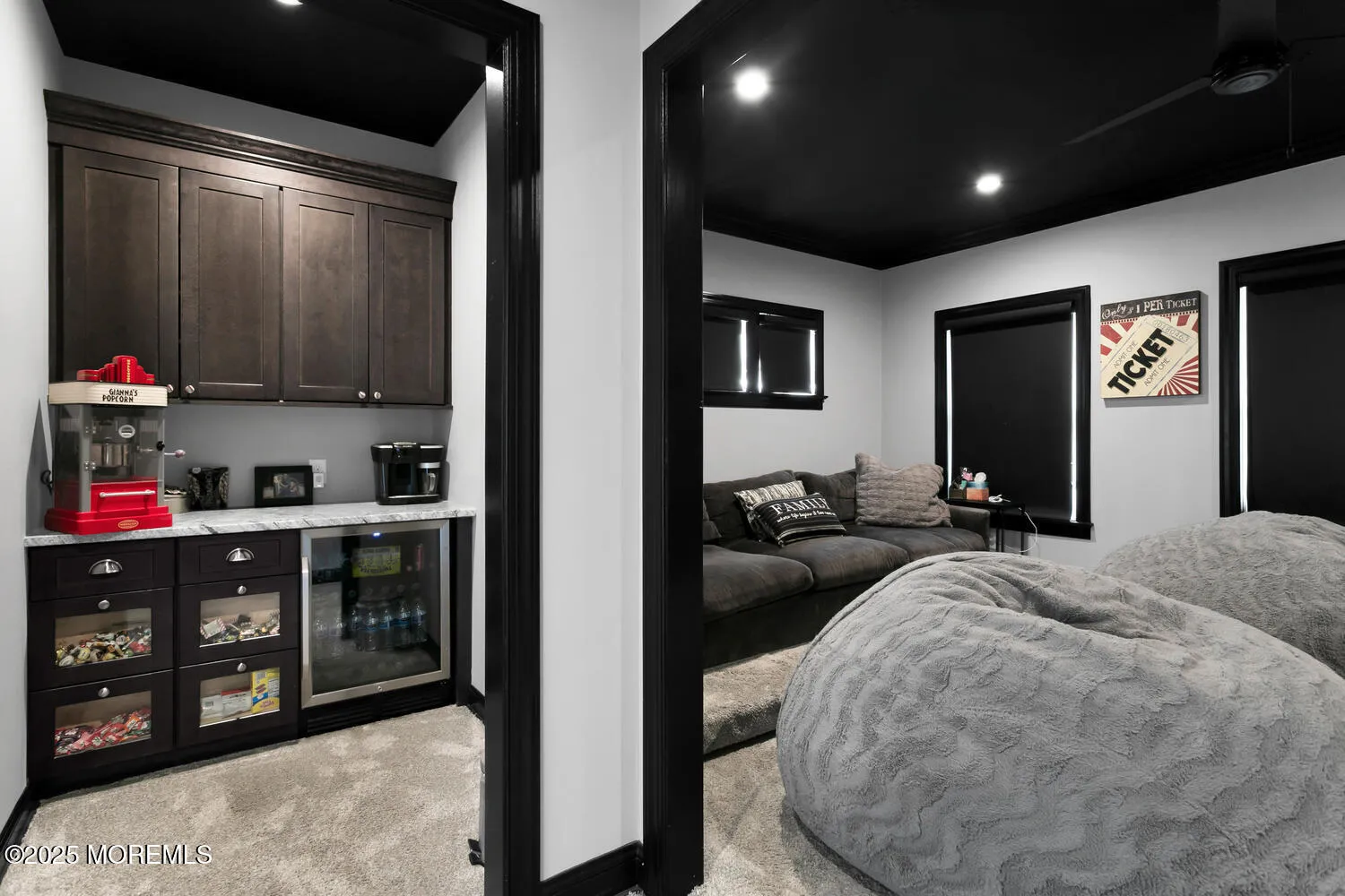 Rumson, New Jersey 07760, United States, 5 Bedrooms Bedrooms, ,5 BathroomsBathrooms,Residential,Active,94614