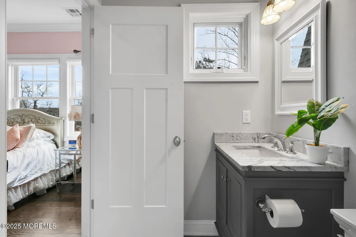 Rumson, New Jersey 07760, United States, 5 Bedrooms Bedrooms, ,5 BathroomsBathrooms,Residential,Active,94614