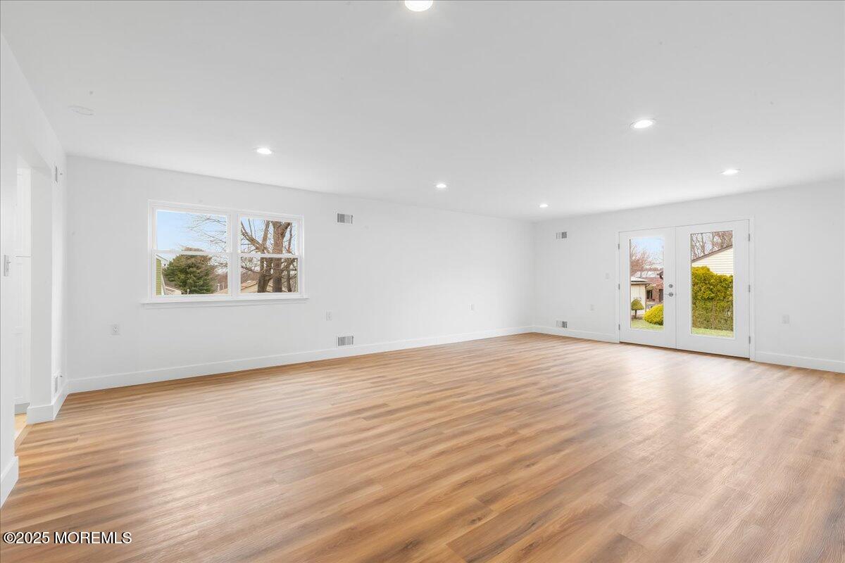 26 Bishop Court, Marlboro, New Jersey image 7