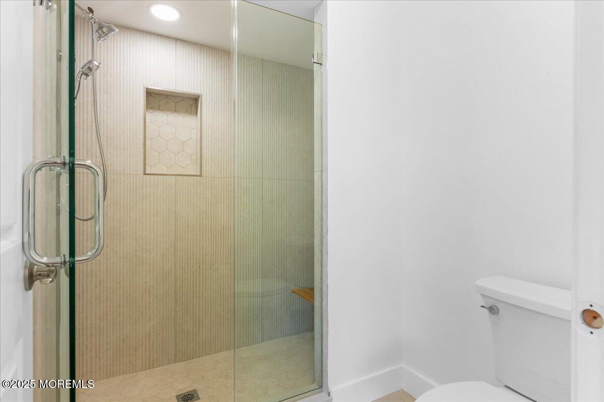 26 Bishop Court, Marlboro, New Jersey image 16