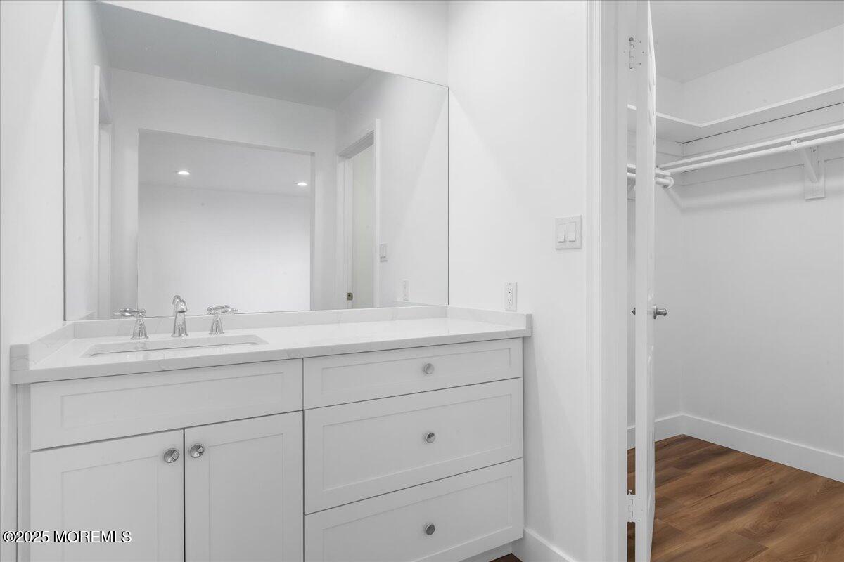 26 Bishop Court, Marlboro, New Jersey image 17