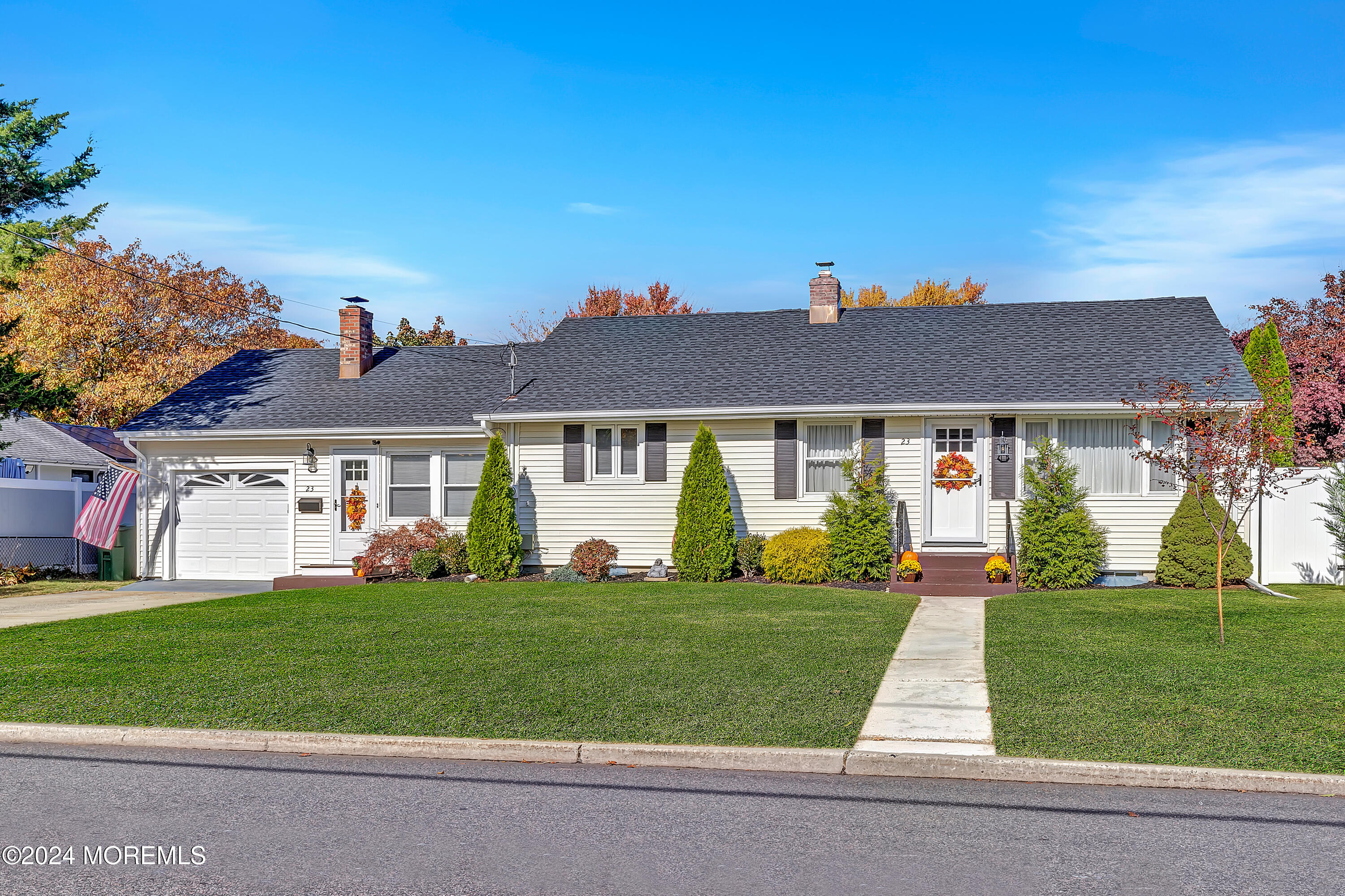 23 Reynolds Drive, Eatontown, New Jersey image 1