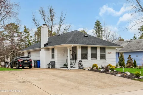 MLS: 22509638