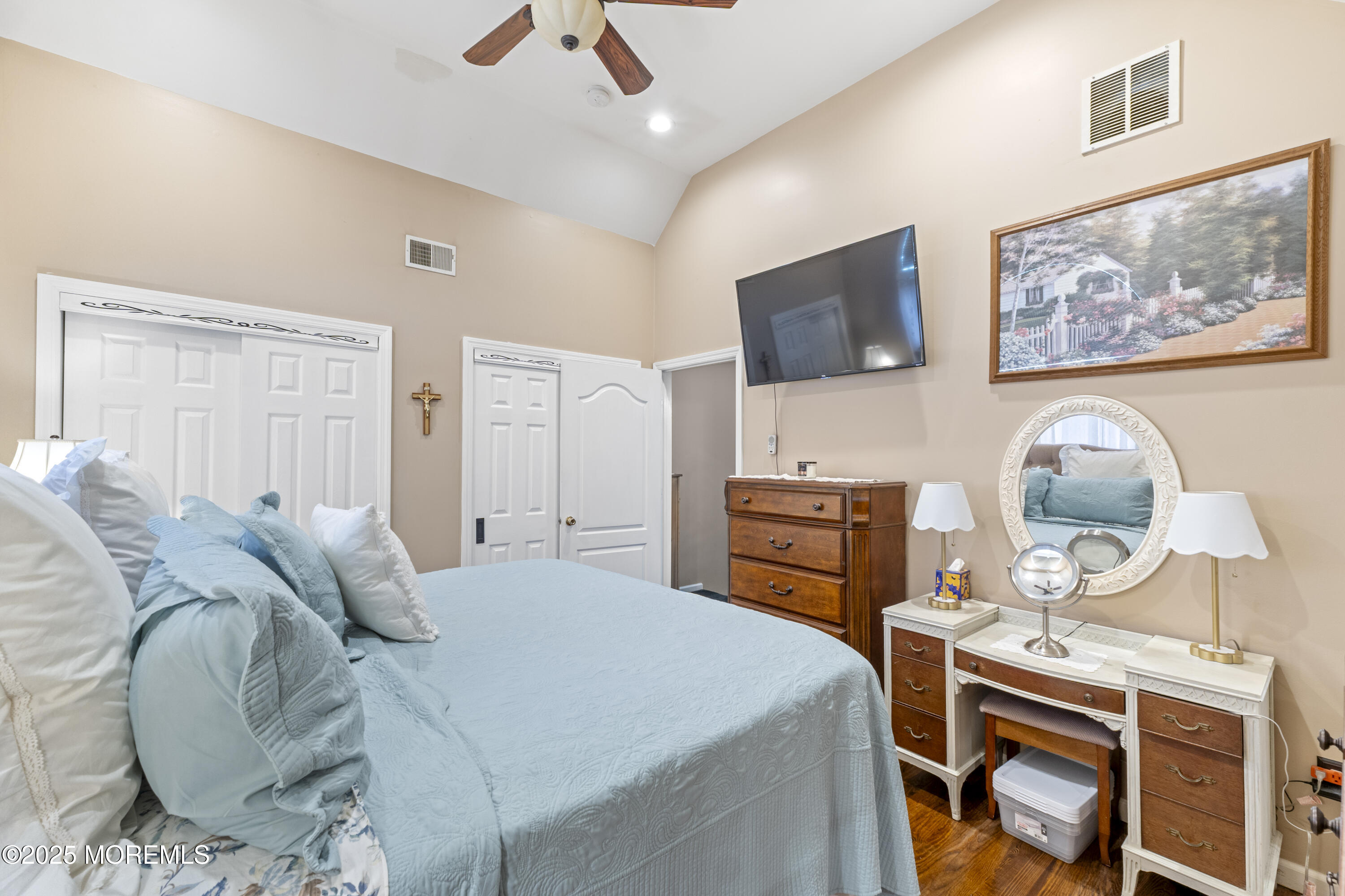 23 Pacific Boulevard, Keyport, New Jersey image 12