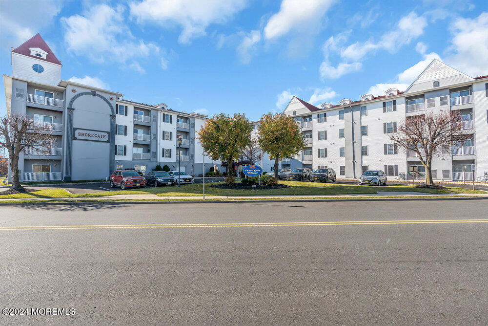 100 John T O Leary Boulevard #406, South Amboy, New Jersey image 25