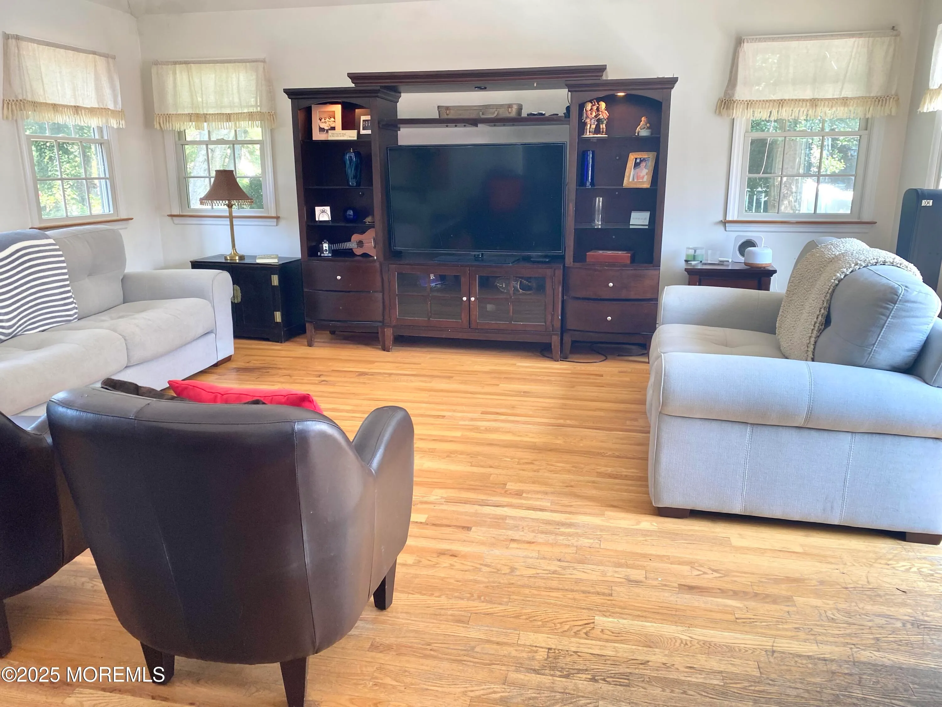 Wall, New Jersey 07719, United States, 6 Bedrooms Bedrooms, ,4 BathroomsBathrooms,Residential,Active,194490