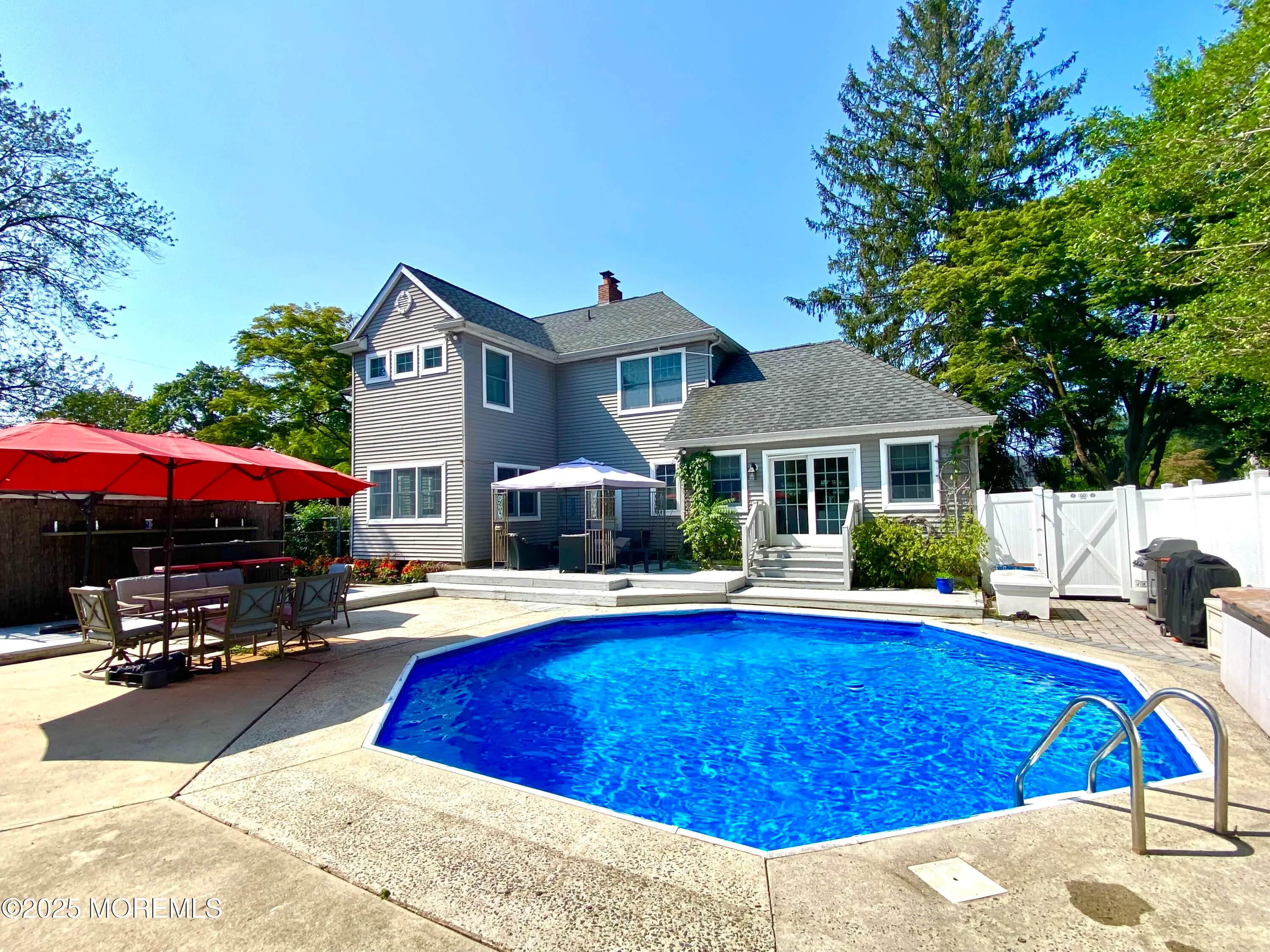 Wall, New Jersey 07719, United States, 6 Bedrooms Bedrooms, ,4 BathroomsBathrooms,Residential,Active,194490