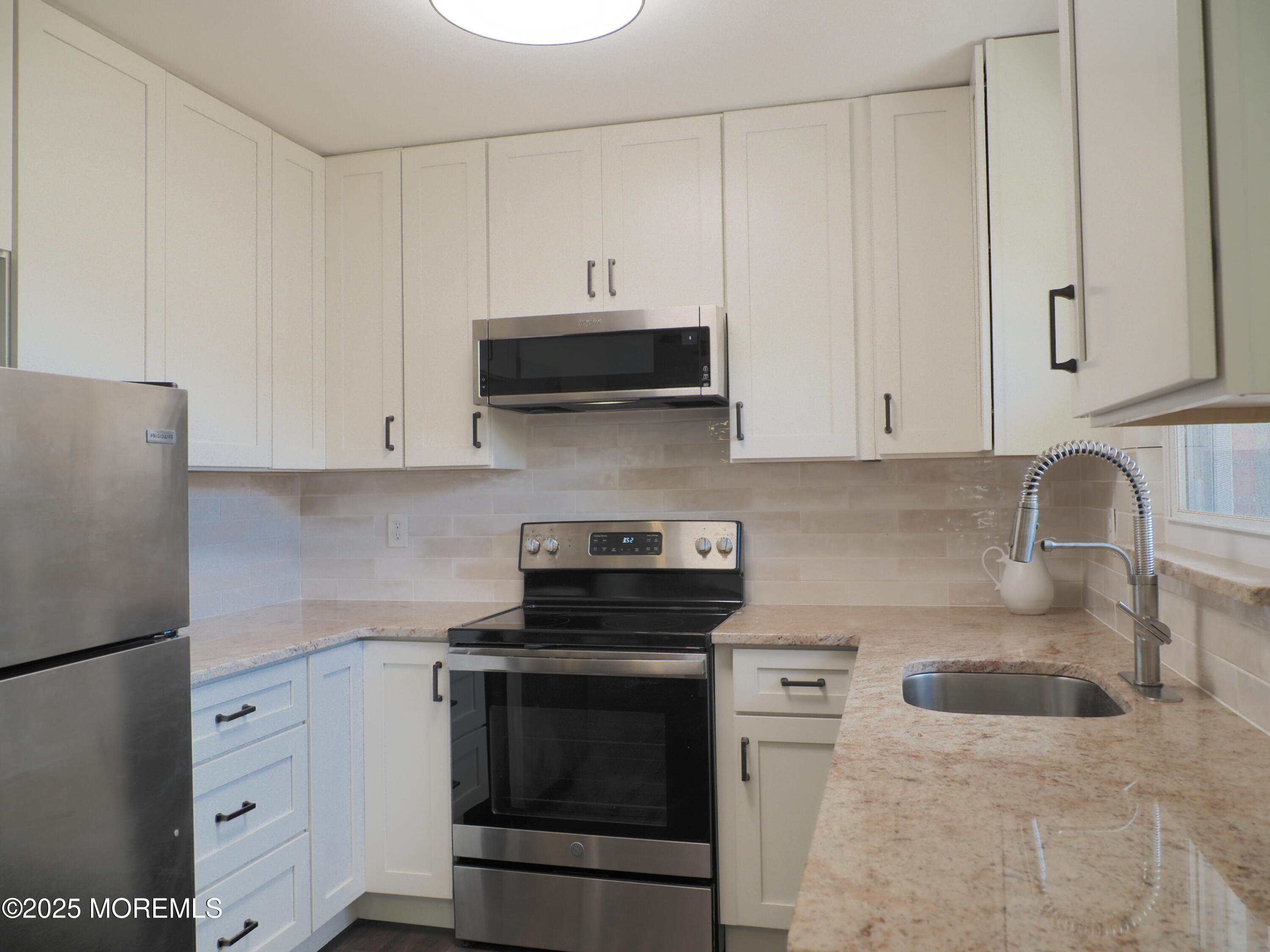395A Fairway Lane, Whiting, New Jersey image 3