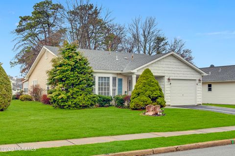 Homes For Sale - 44 Greenbriar Boulevard<br/> Brick, NJ 08724