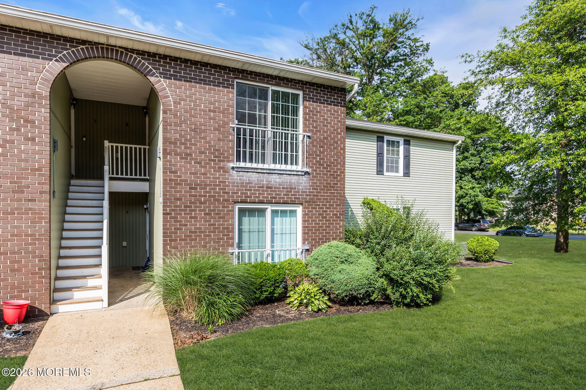 510 Harding Road 8