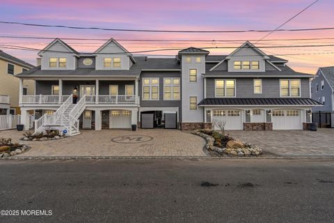 Photo of 75 Bay Shore Drive, Toms River, NJ 08753 (MLS # 22535171)