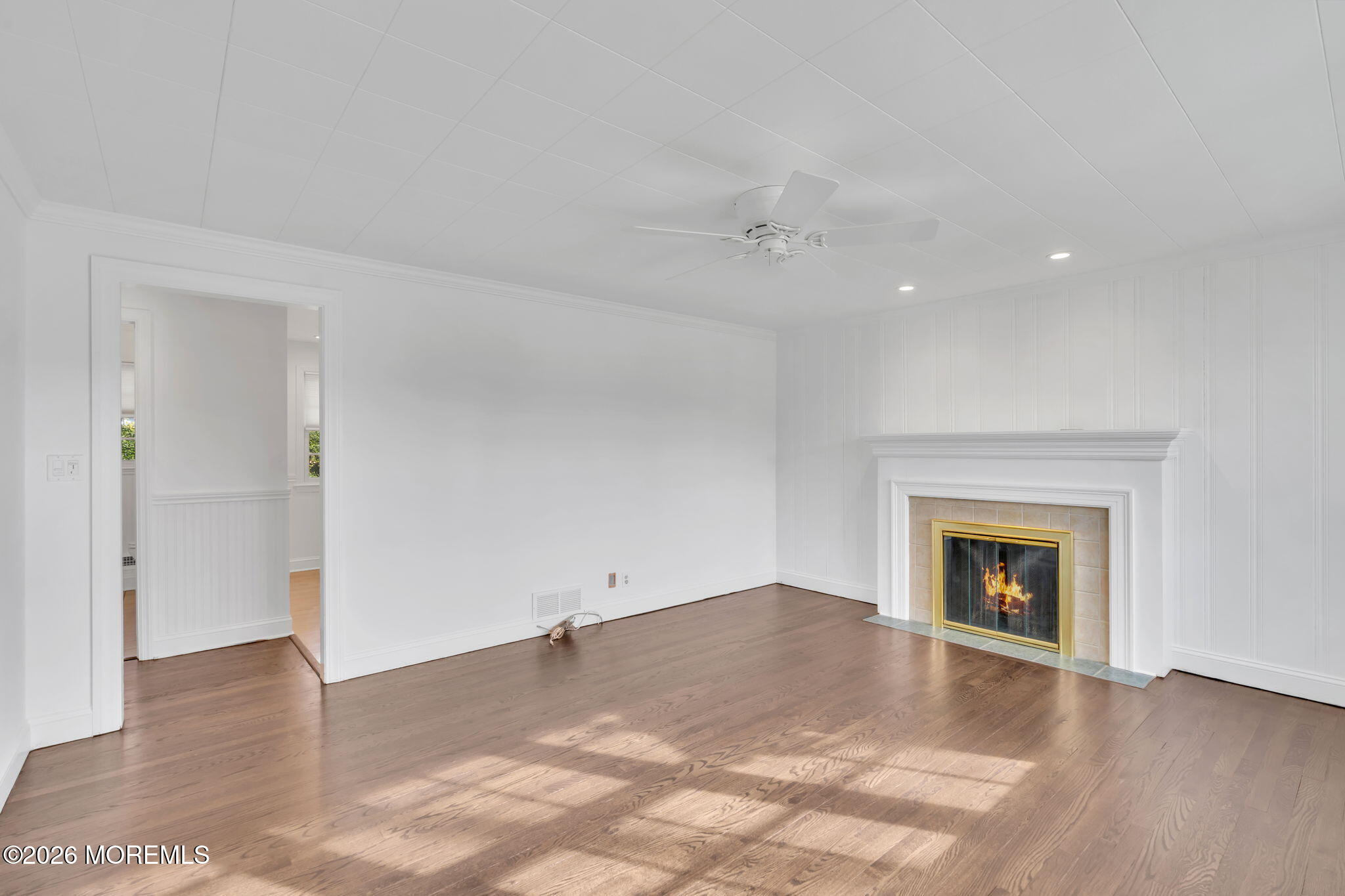 1135 Lawrence Avenue