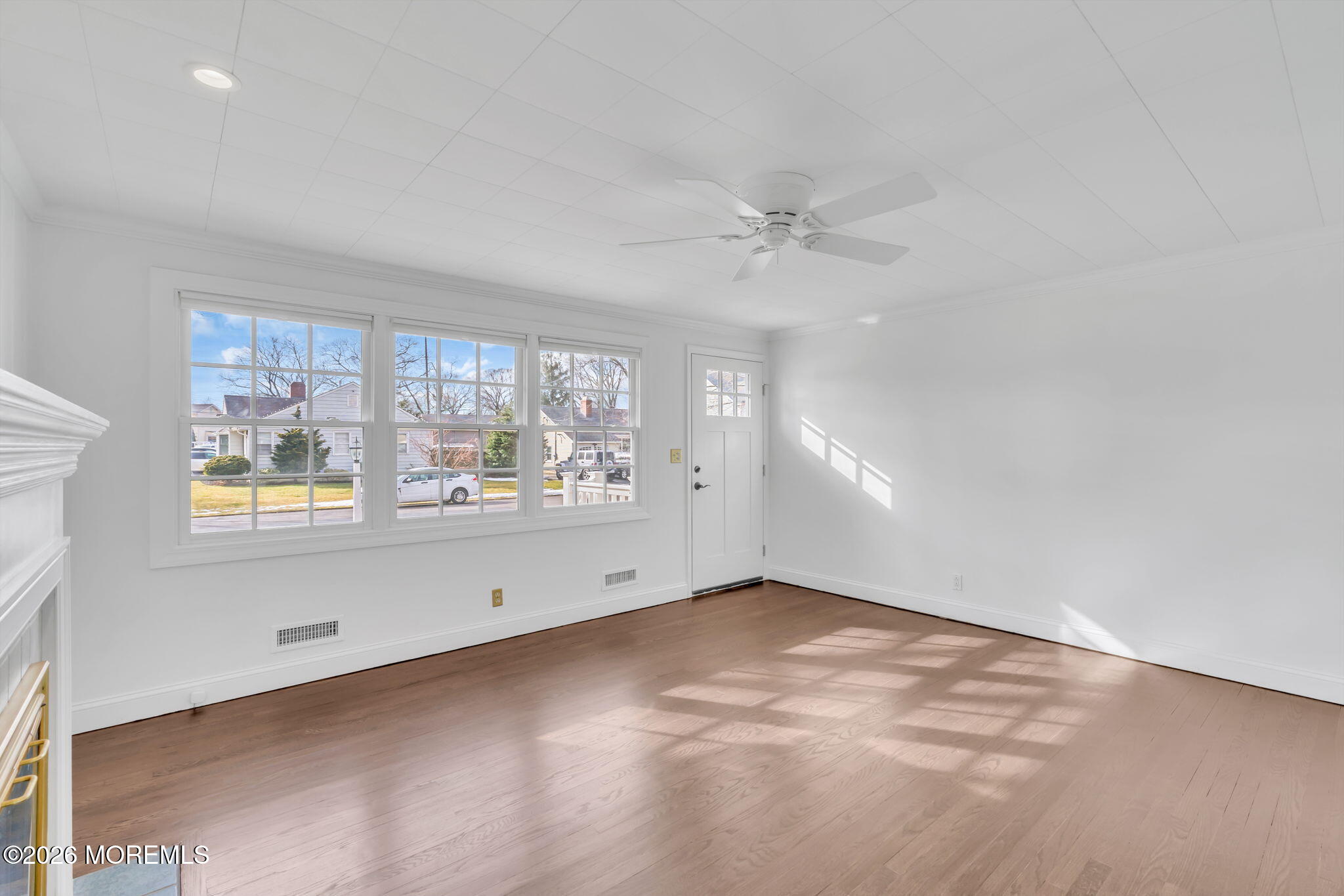 1135 Lawrence Avenue