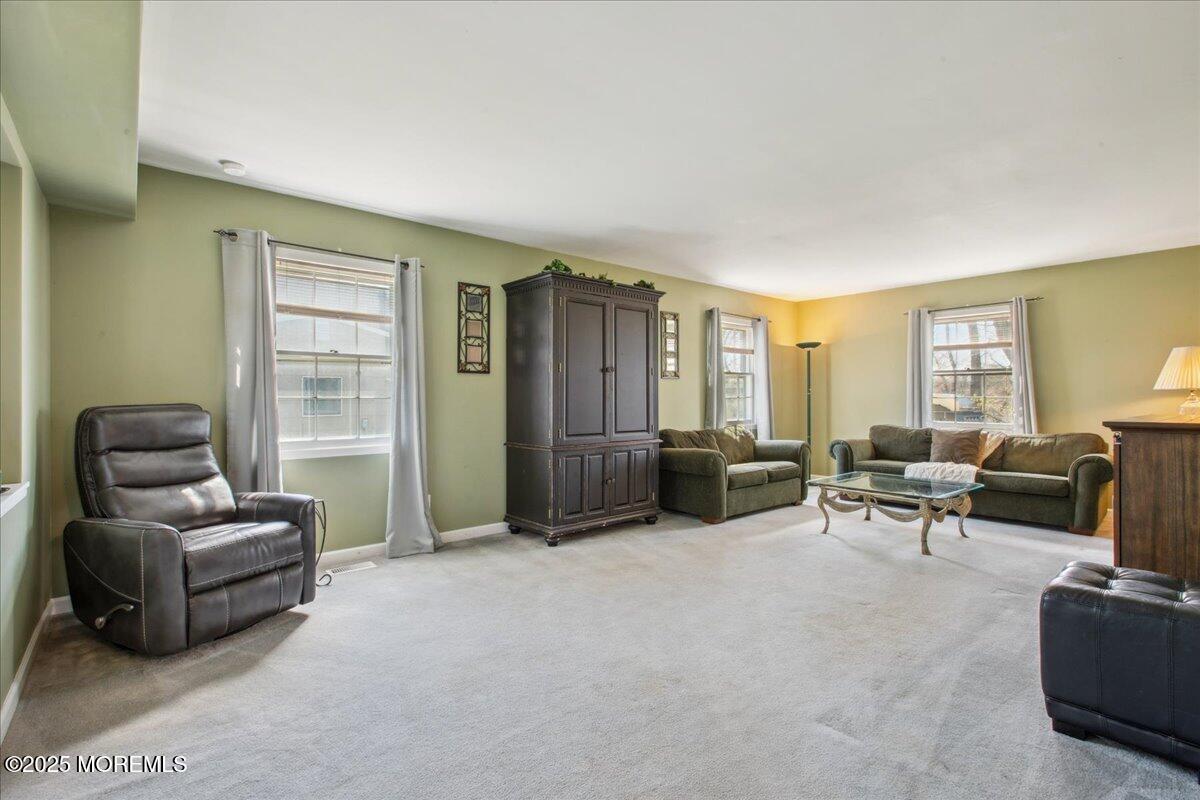 23 Clinton Drive, Manalapan, New Jersey image 6