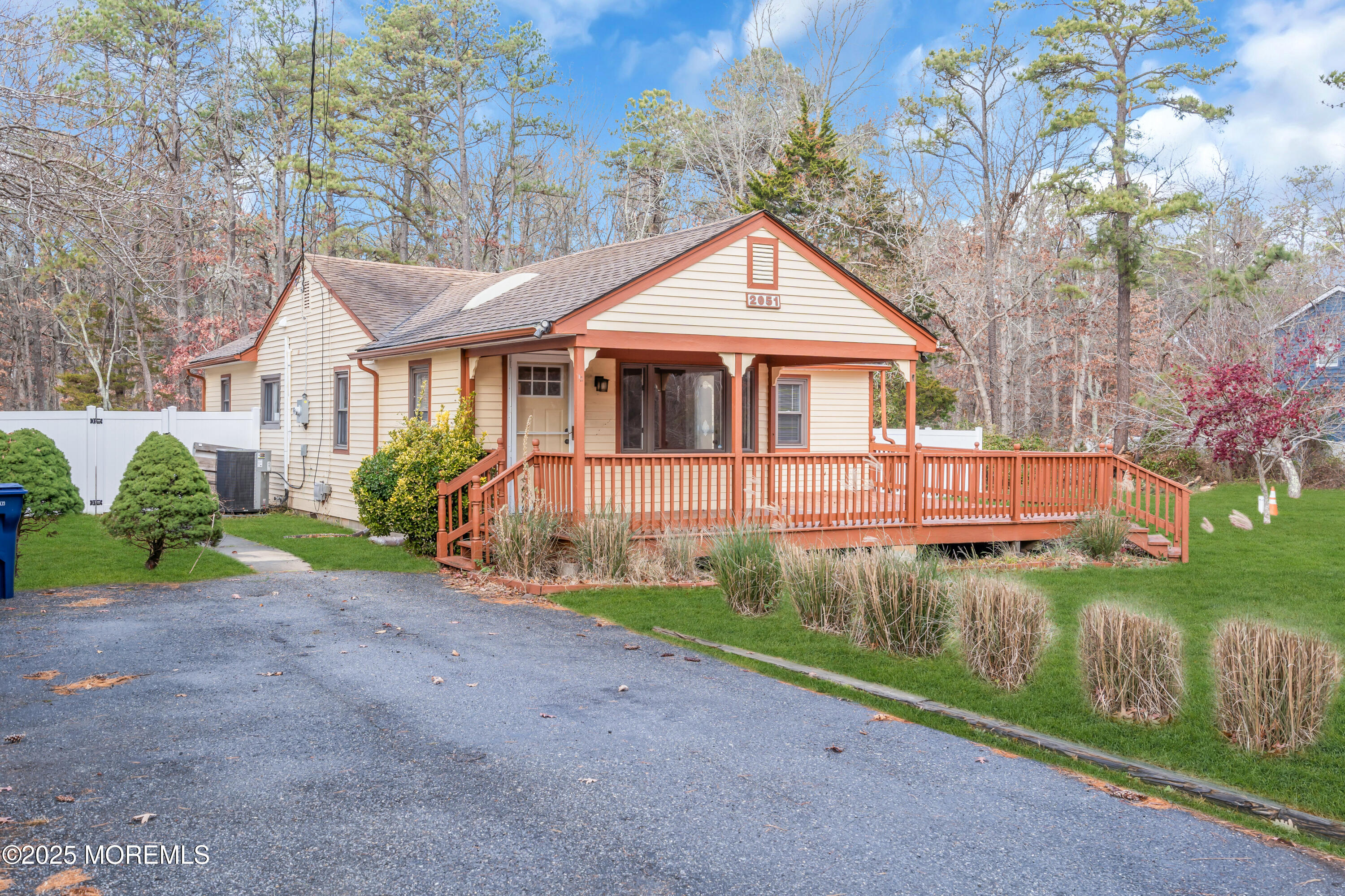 2051 Lowell Avenue, Hamilton, New Jersey image 4