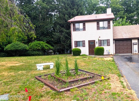 Condo For Rent - 13 Wren Way<br/> Monmouth County, Howell, NJ 07731