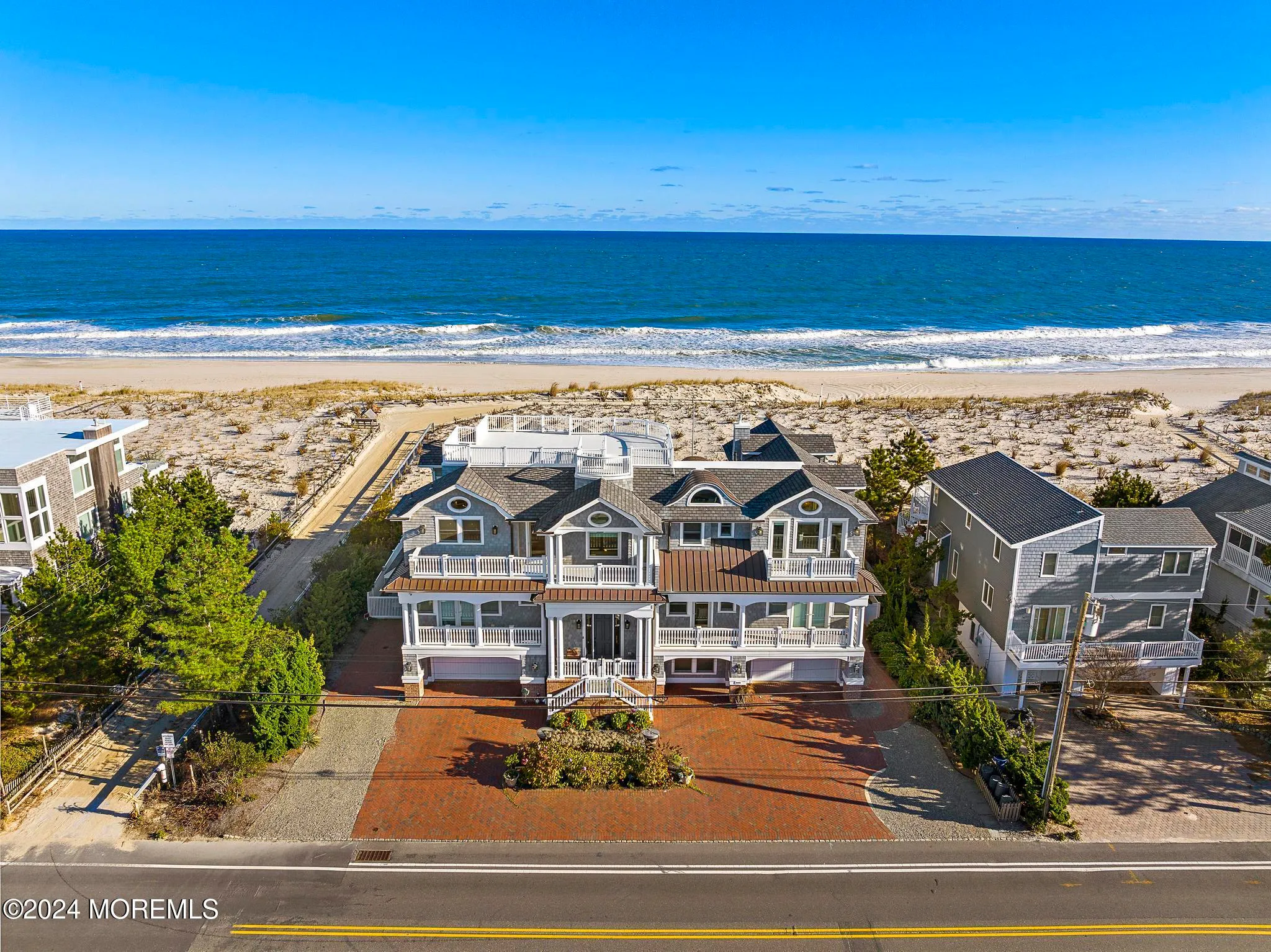 Long Beach Twp, New Jersey 08008, United States, 7 Bedrooms Bedrooms, ,9 BathroomsBathrooms,Residential,Active,32271