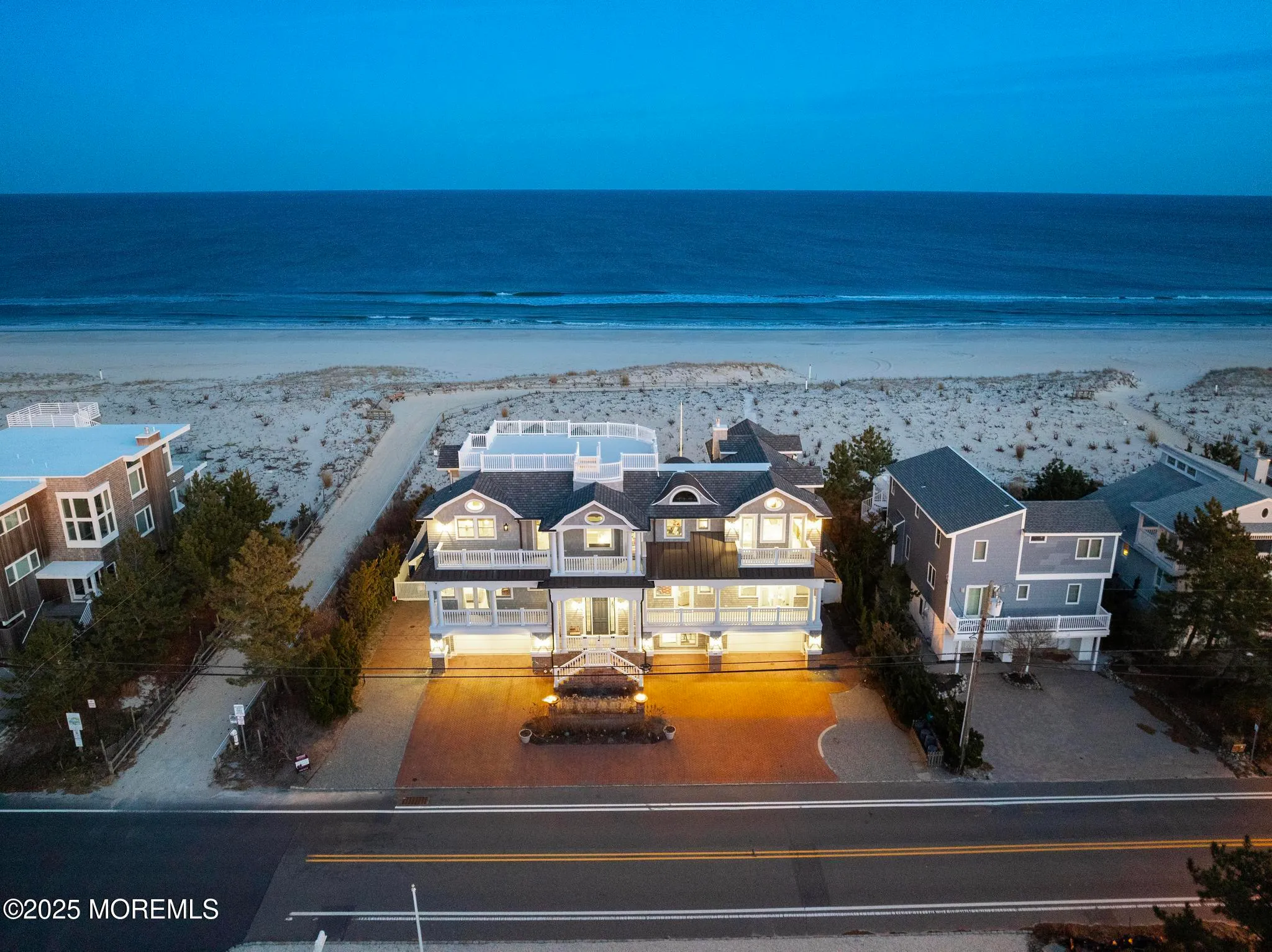 Long Beach Twp, New Jersey 08008, United States, 7 Bedrooms Bedrooms, ,9 BathroomsBathrooms,Residential,Active,32271