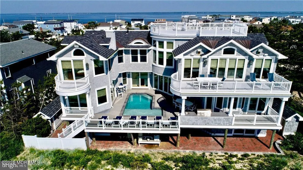 Long Beach Twp, New Jersey 08008, United States, 7 Bedrooms Bedrooms, ,9 BathroomsBathrooms,Residential,Active,32271