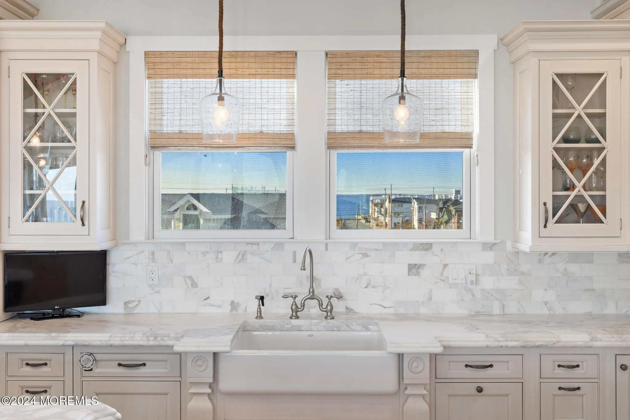 Long Beach Twp, New Jersey 08008, United States, 7 Bedrooms Bedrooms, ,9 BathroomsBathrooms,Residential,Active,32271