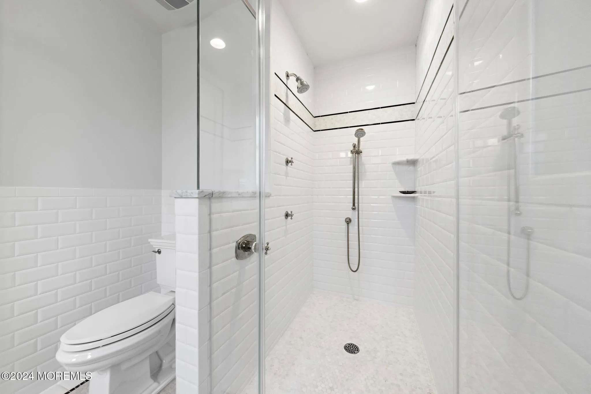 Long Beach Twp, New Jersey 08008, United States, 7 Bedrooms Bedrooms, ,9 BathroomsBathrooms,Residential,Active,32271