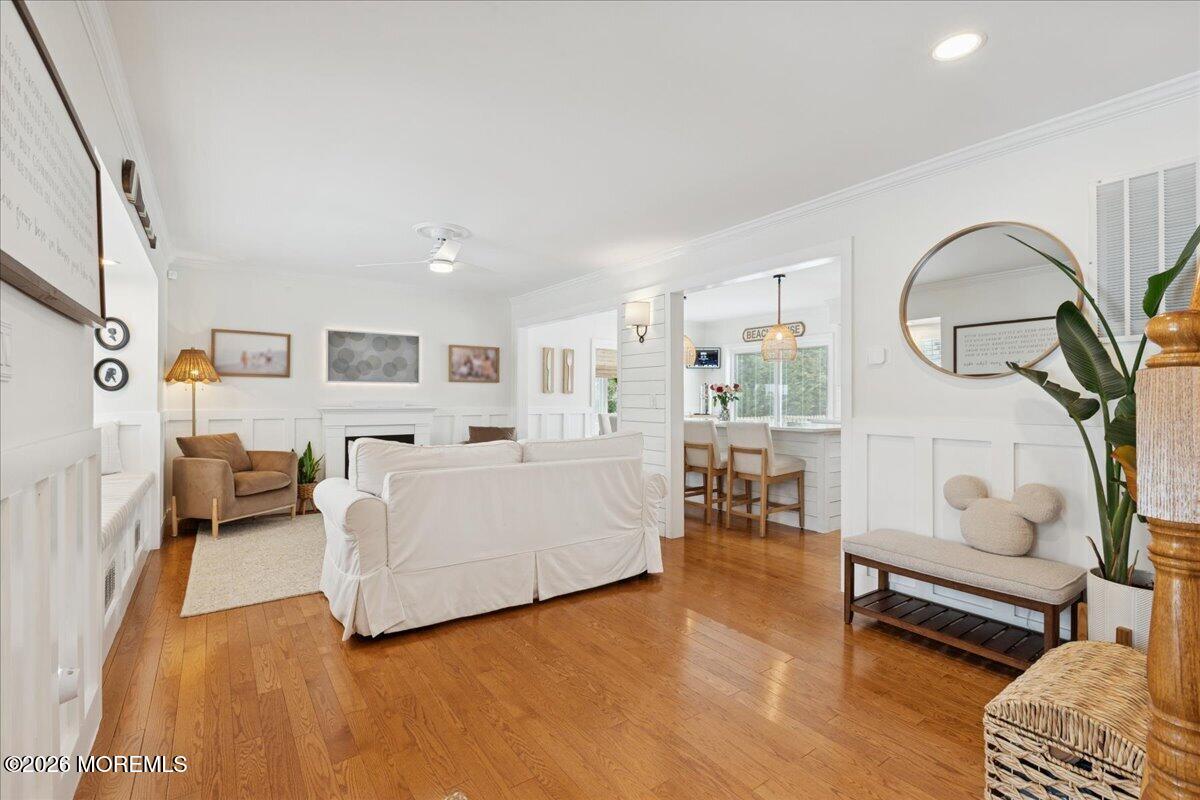 2403 Chestnut Street